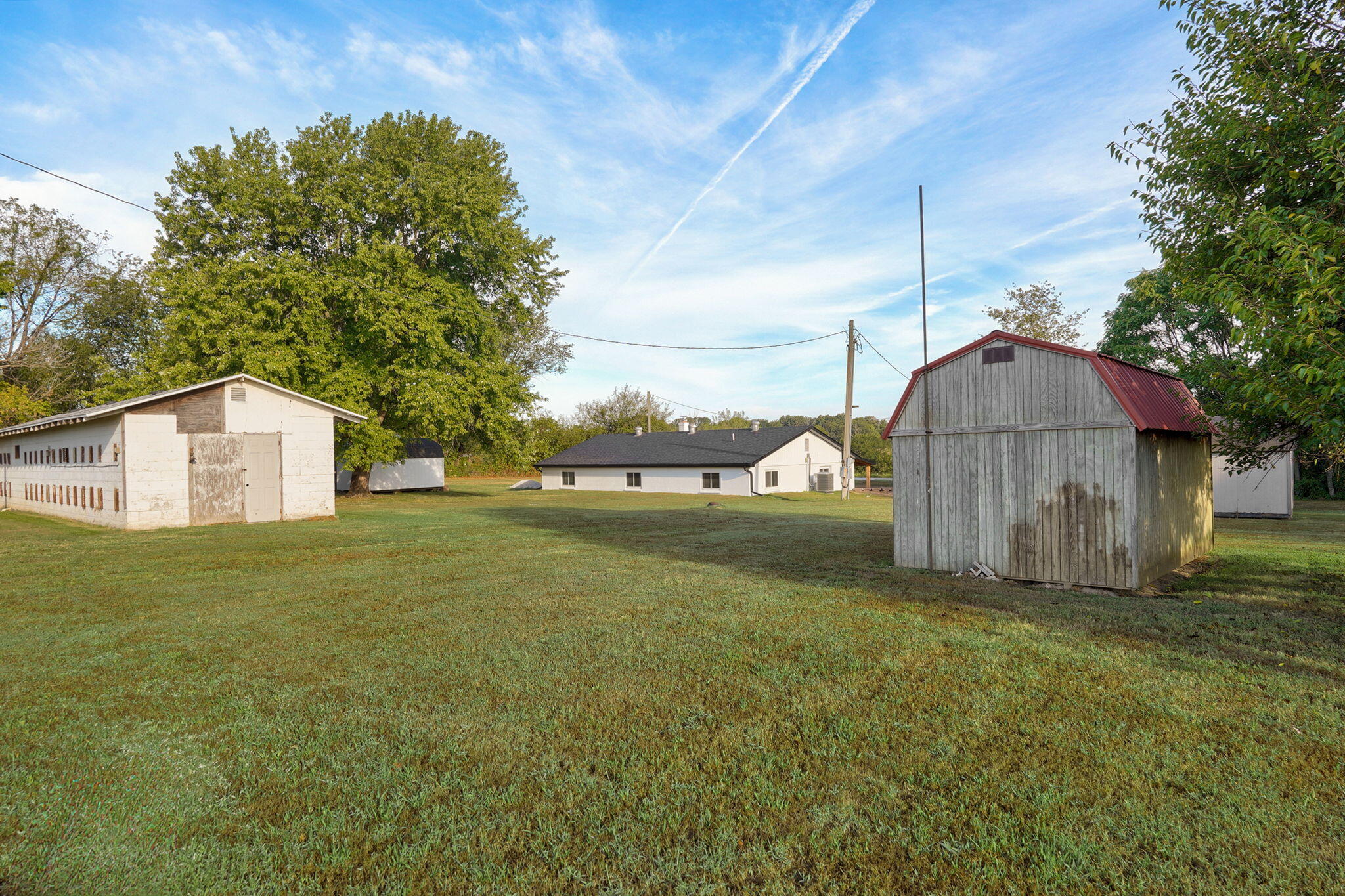 main property photo 31