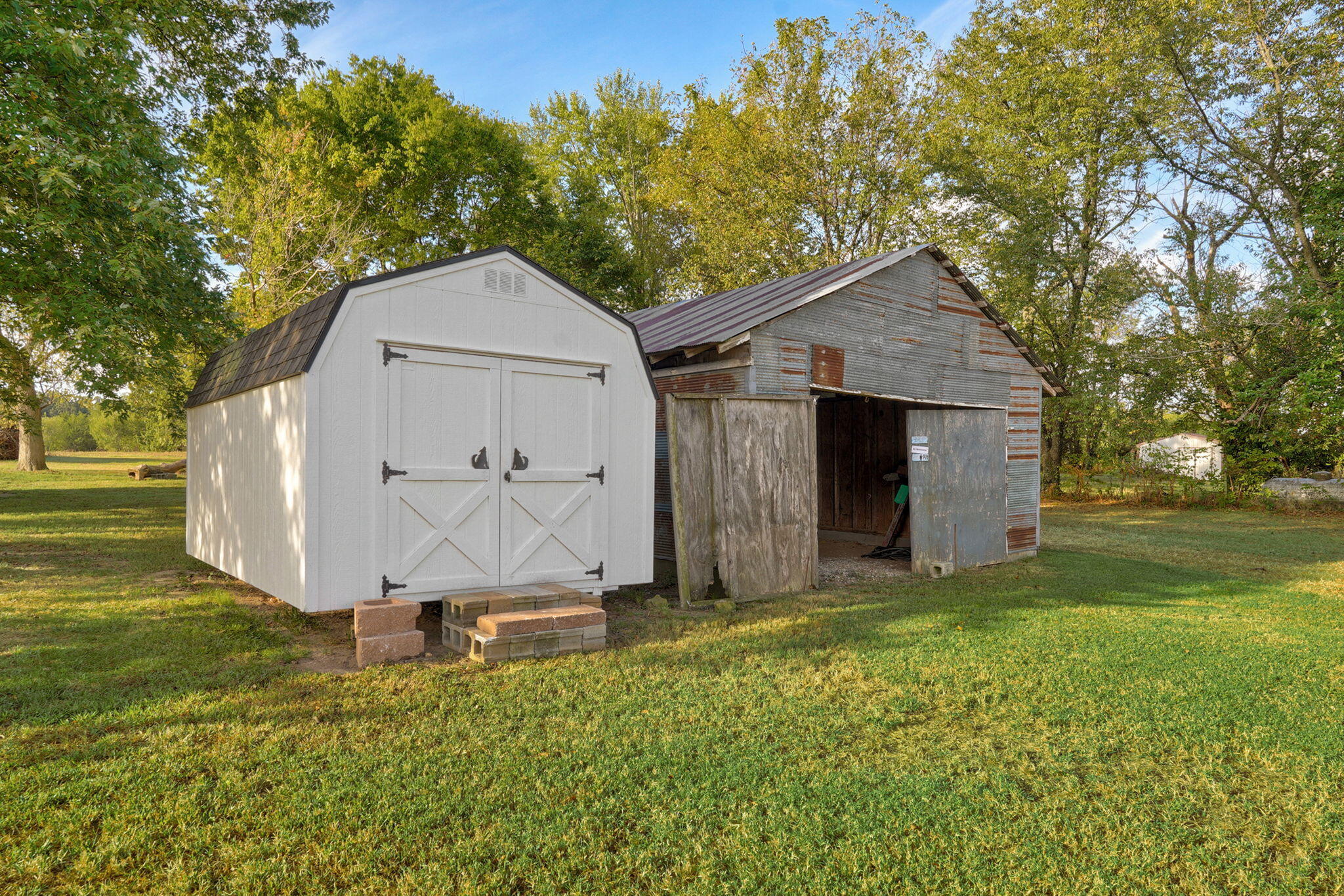 main property photo 33