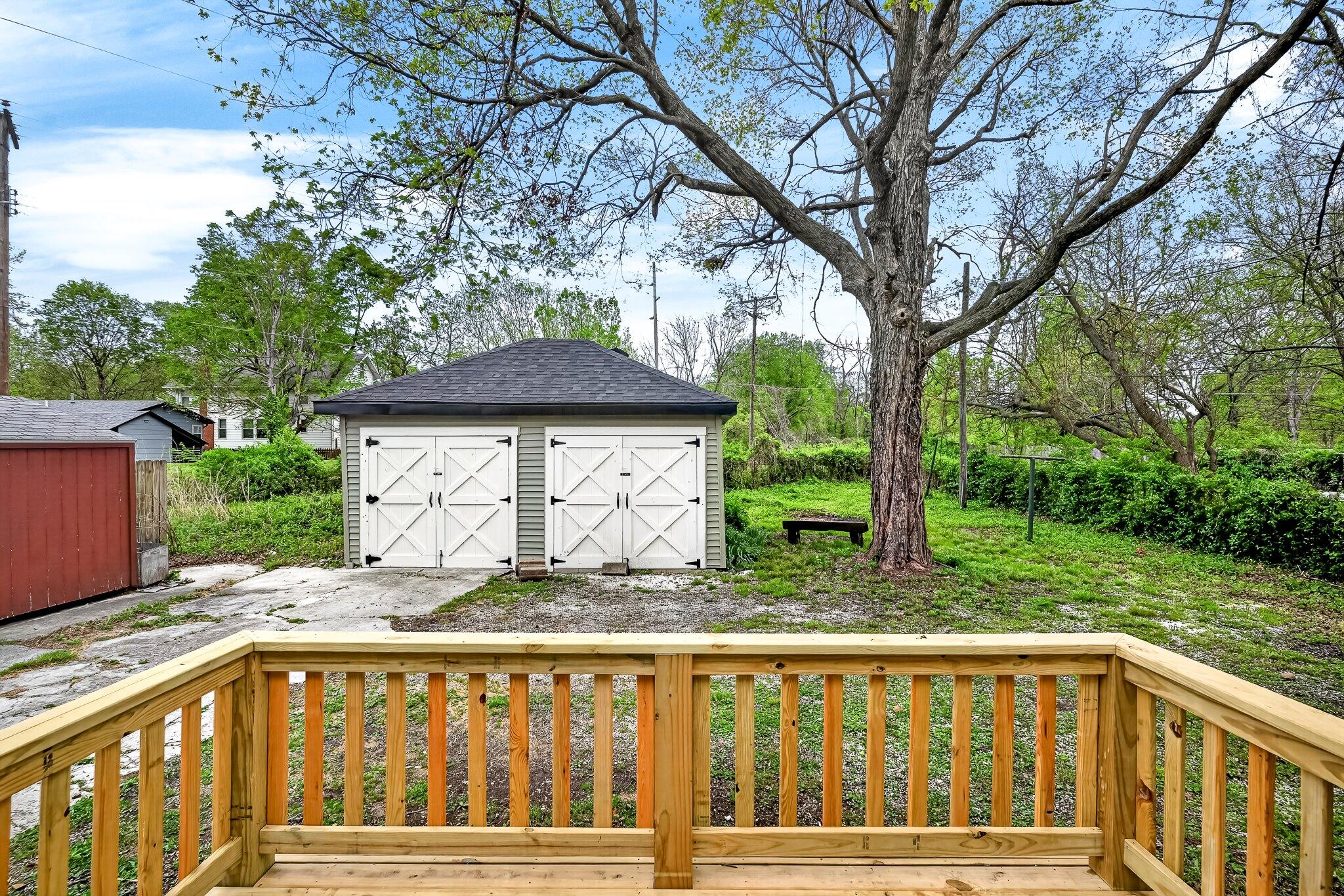 main property photo 30