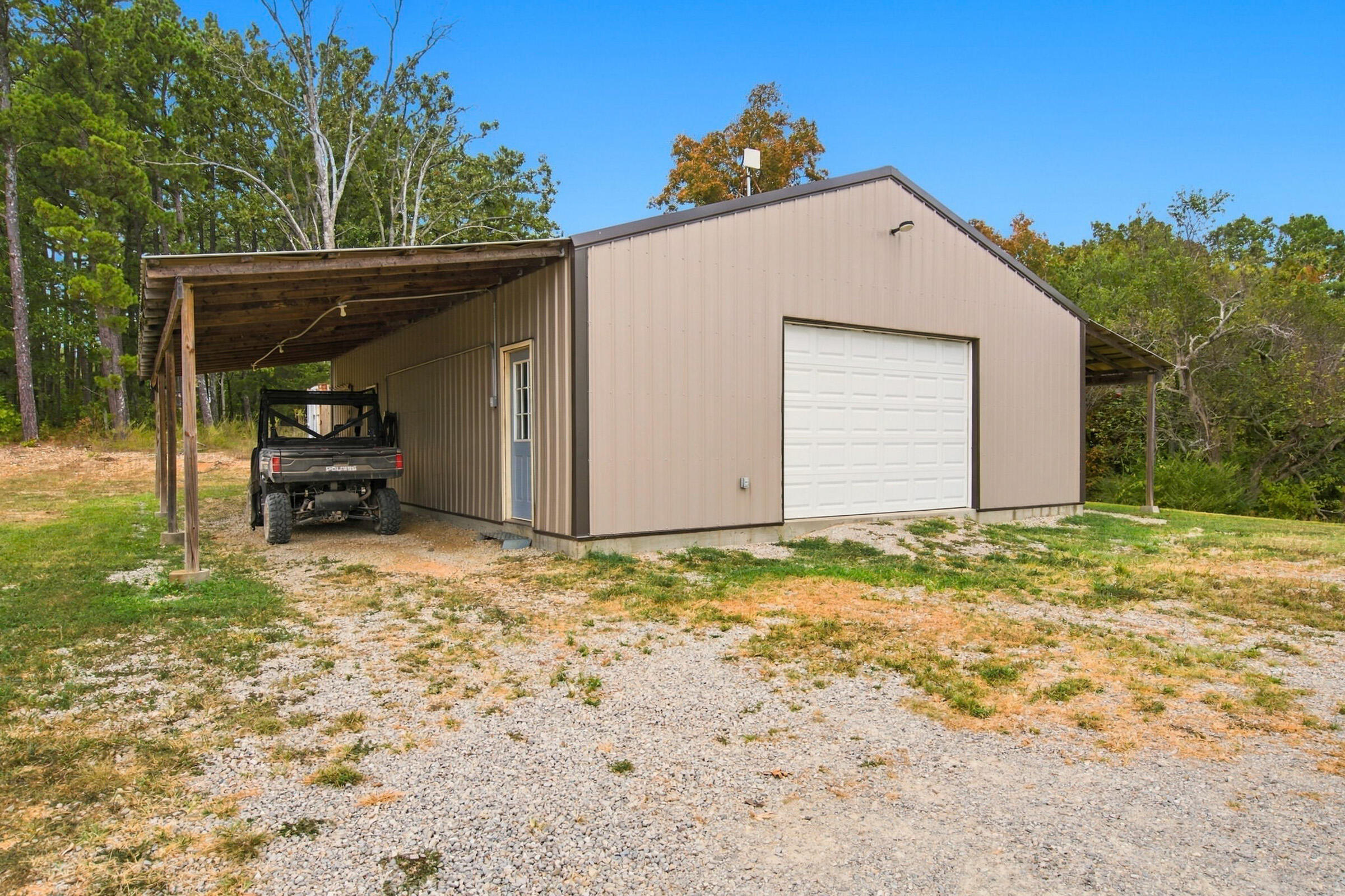 main property photo 35