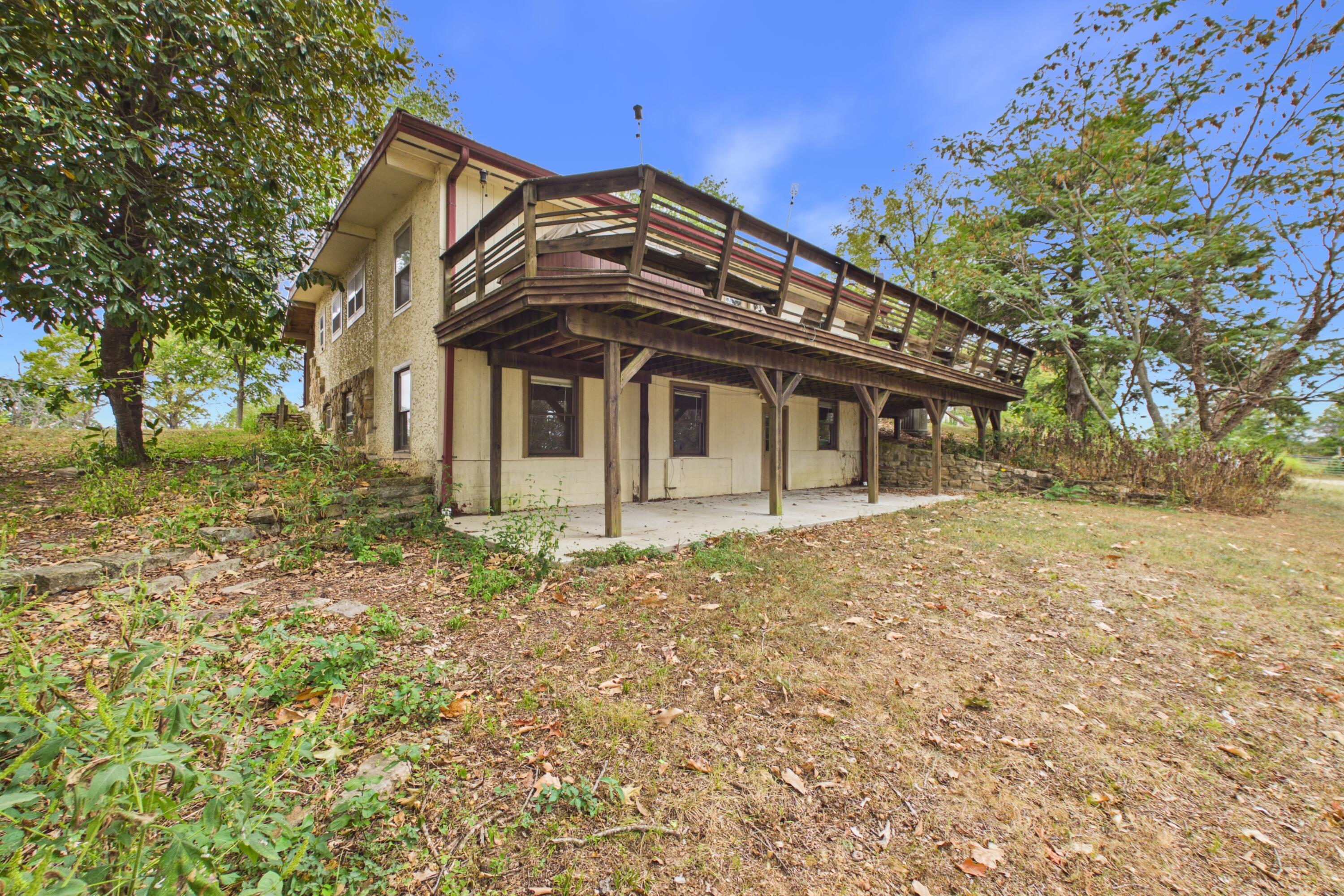 main property photo 25
