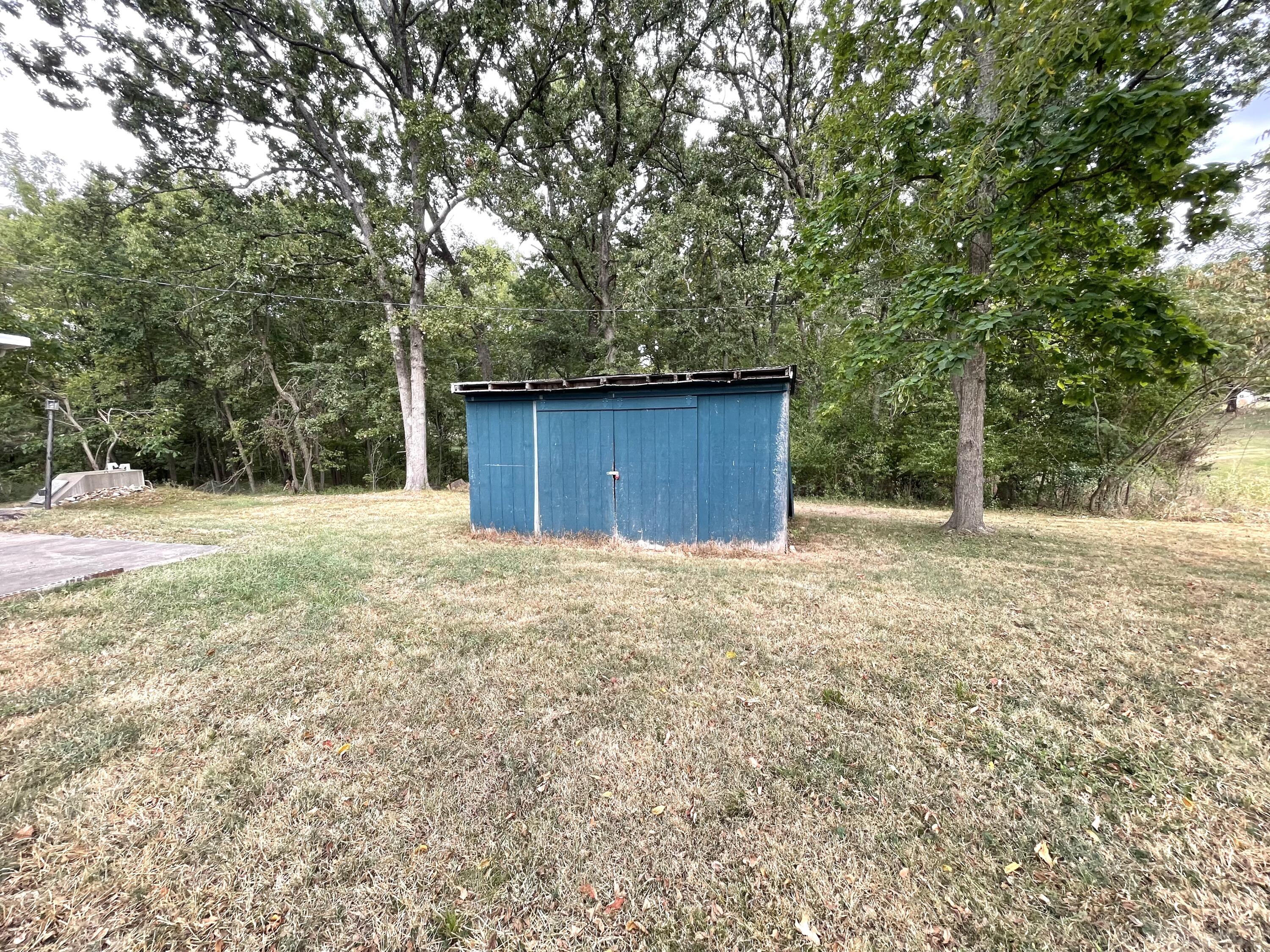 main property photo 9