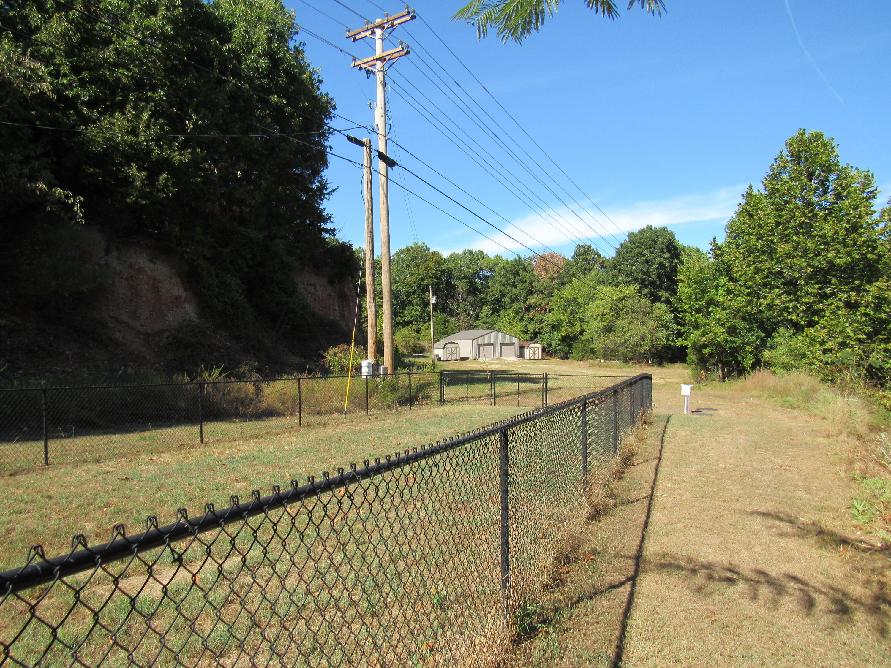 main property photo 14