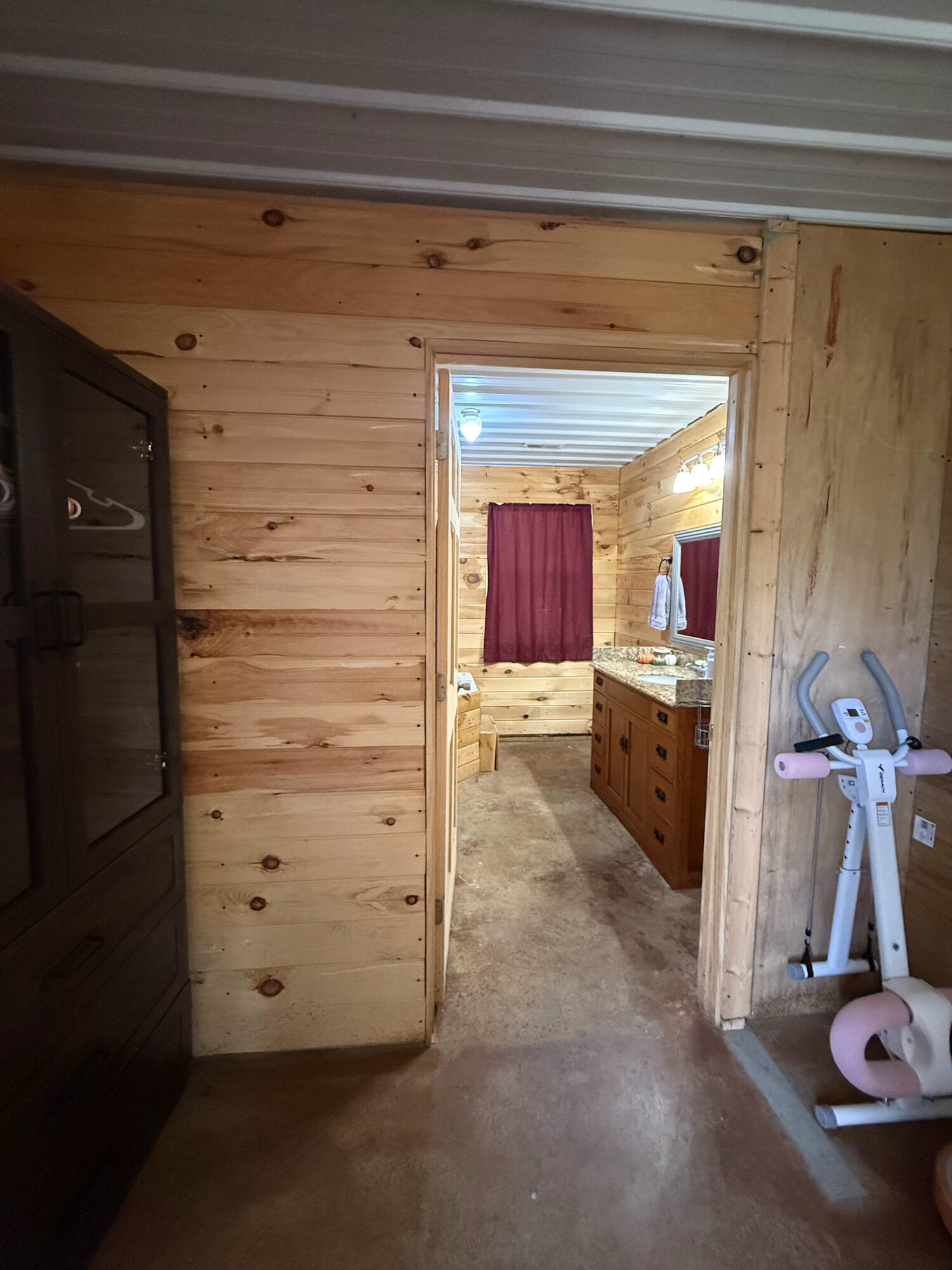 main property photo 18