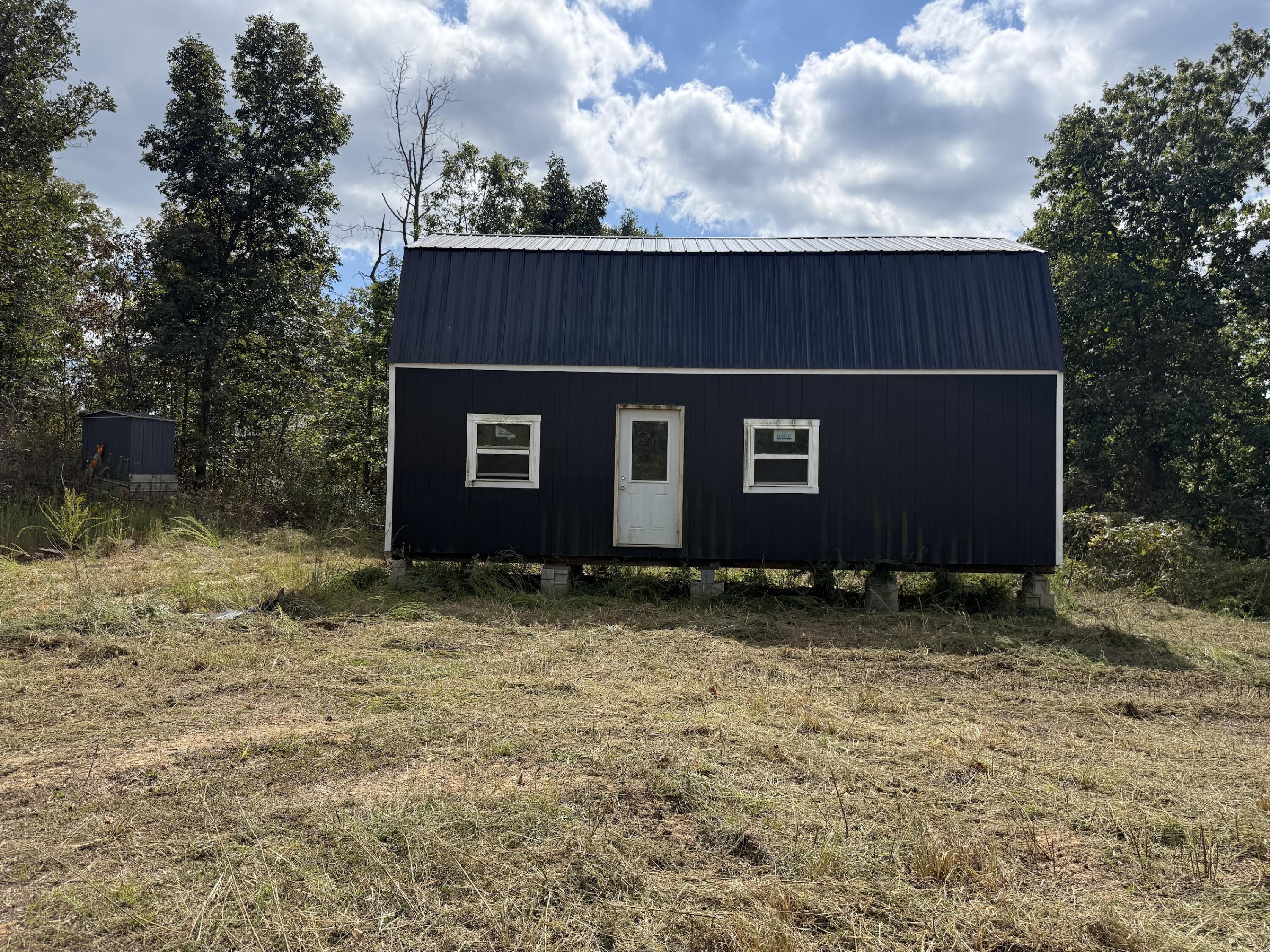 main property photo 23