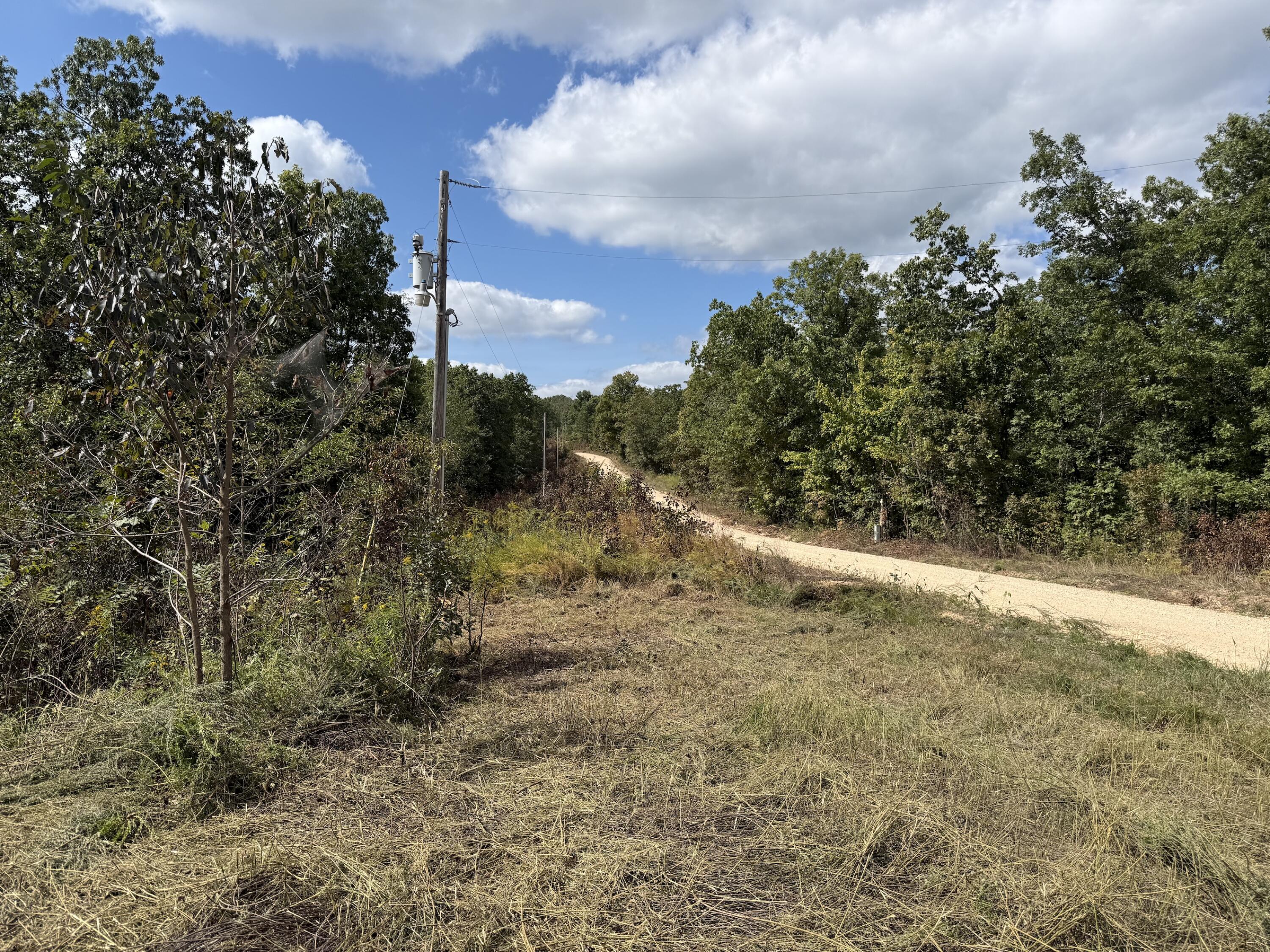 main property photo 28