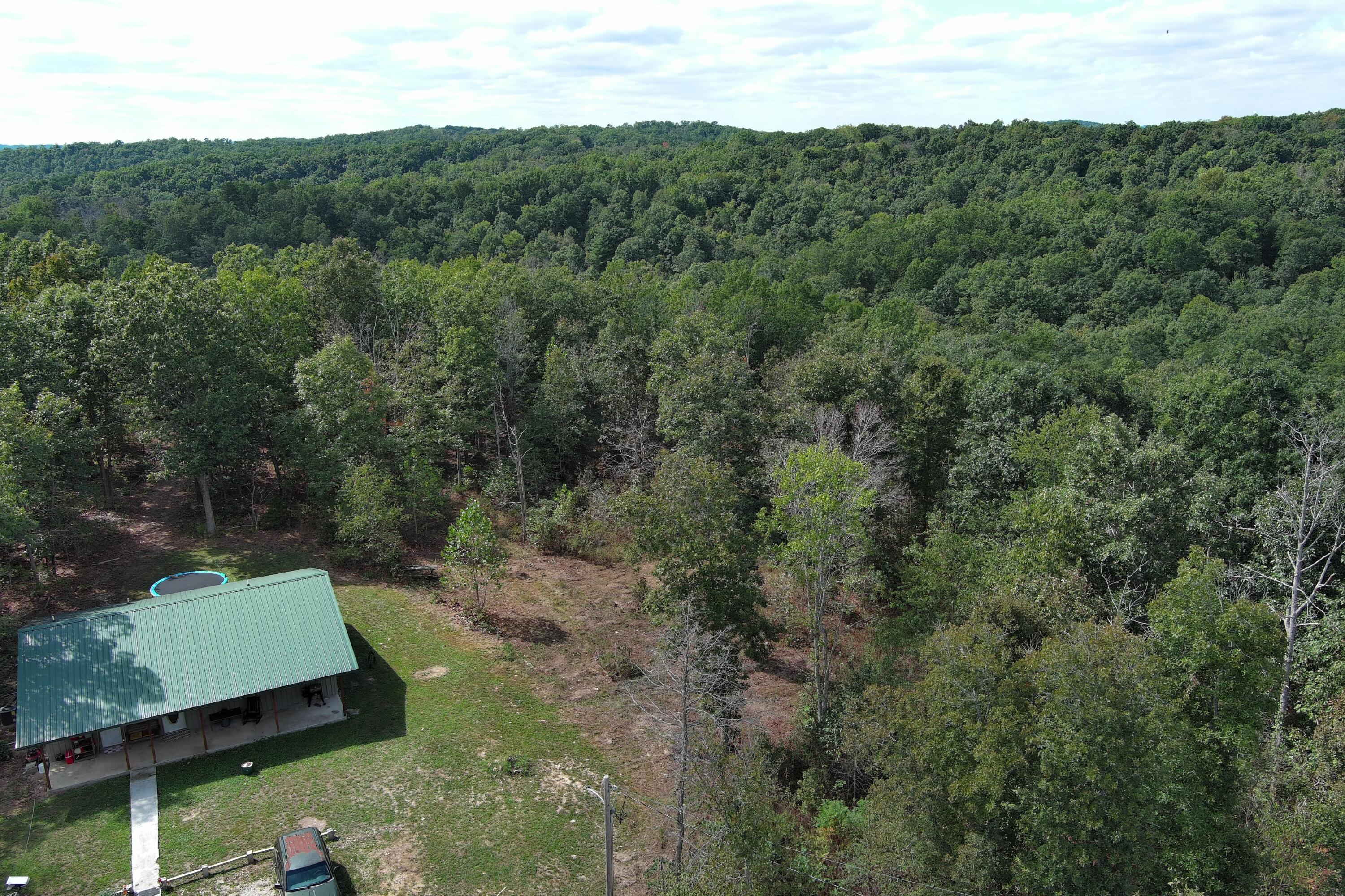 main property photo 40