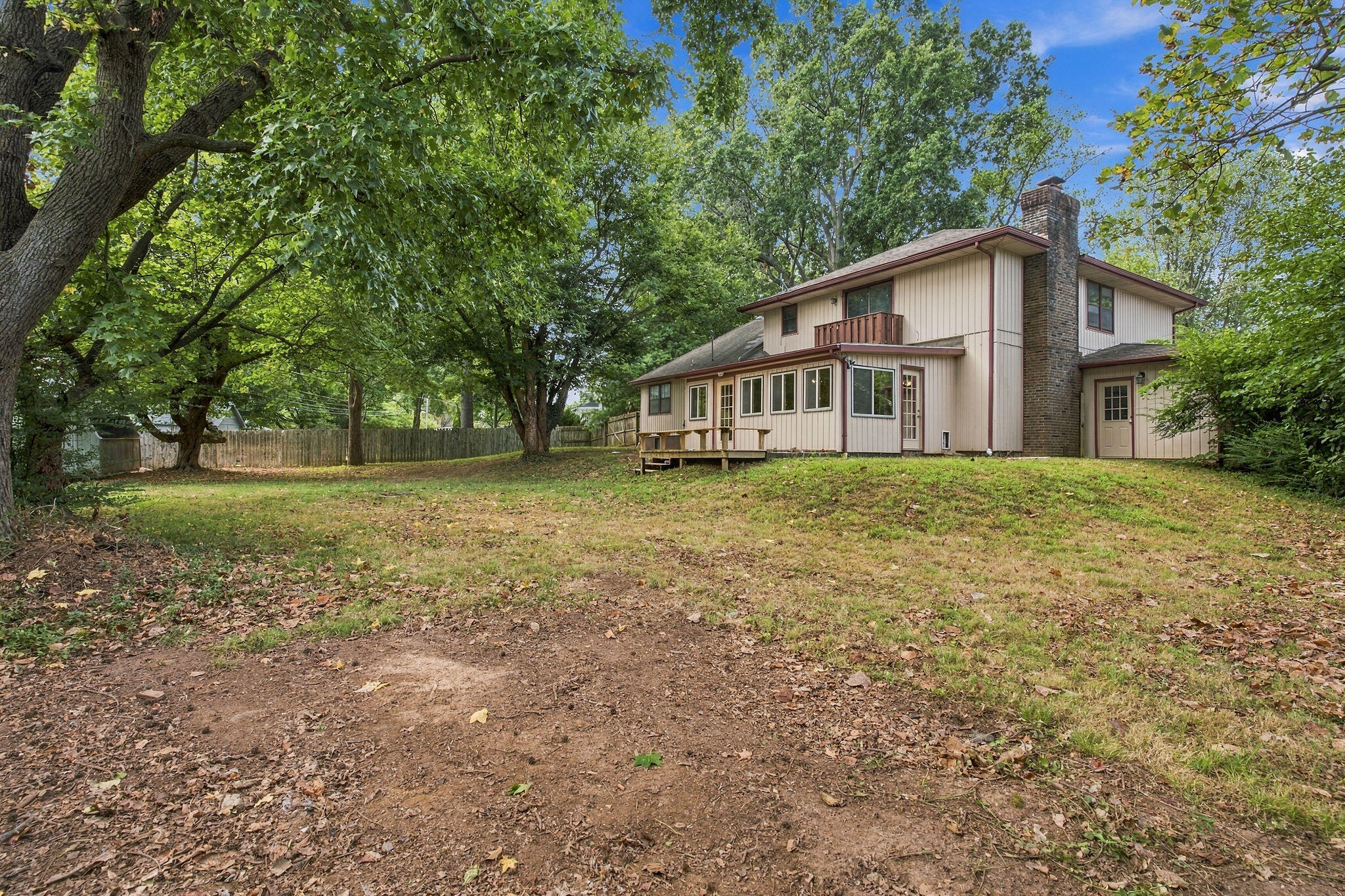 main property photo 40