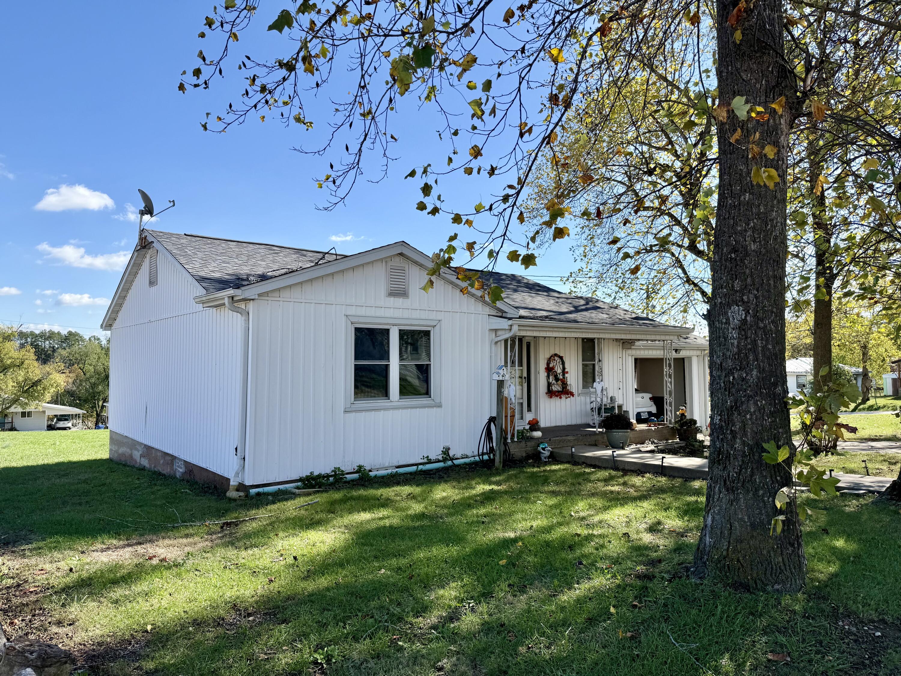 main property photo 20
