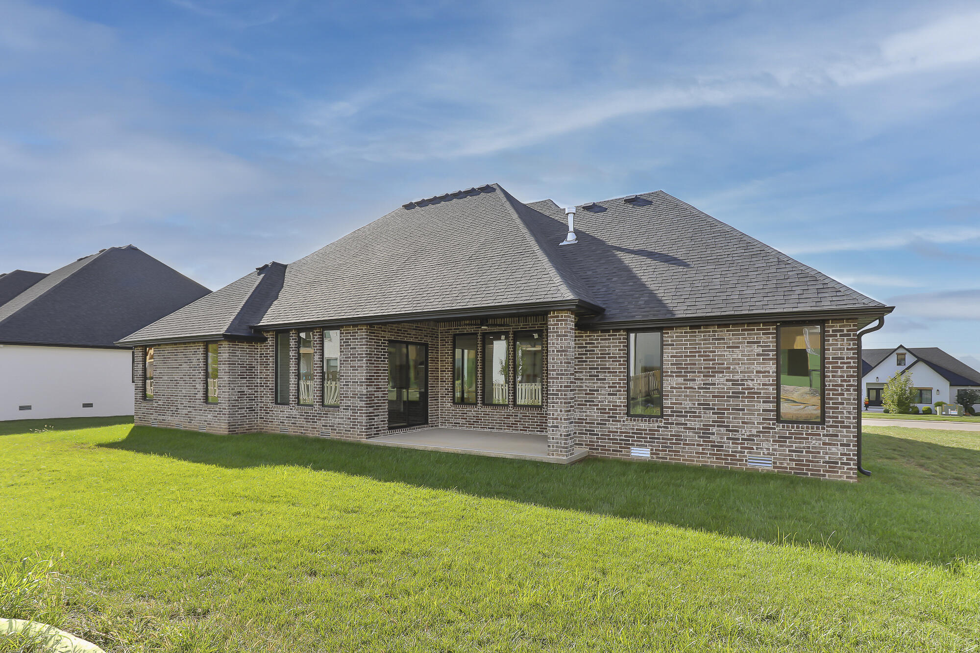 main property photo 40