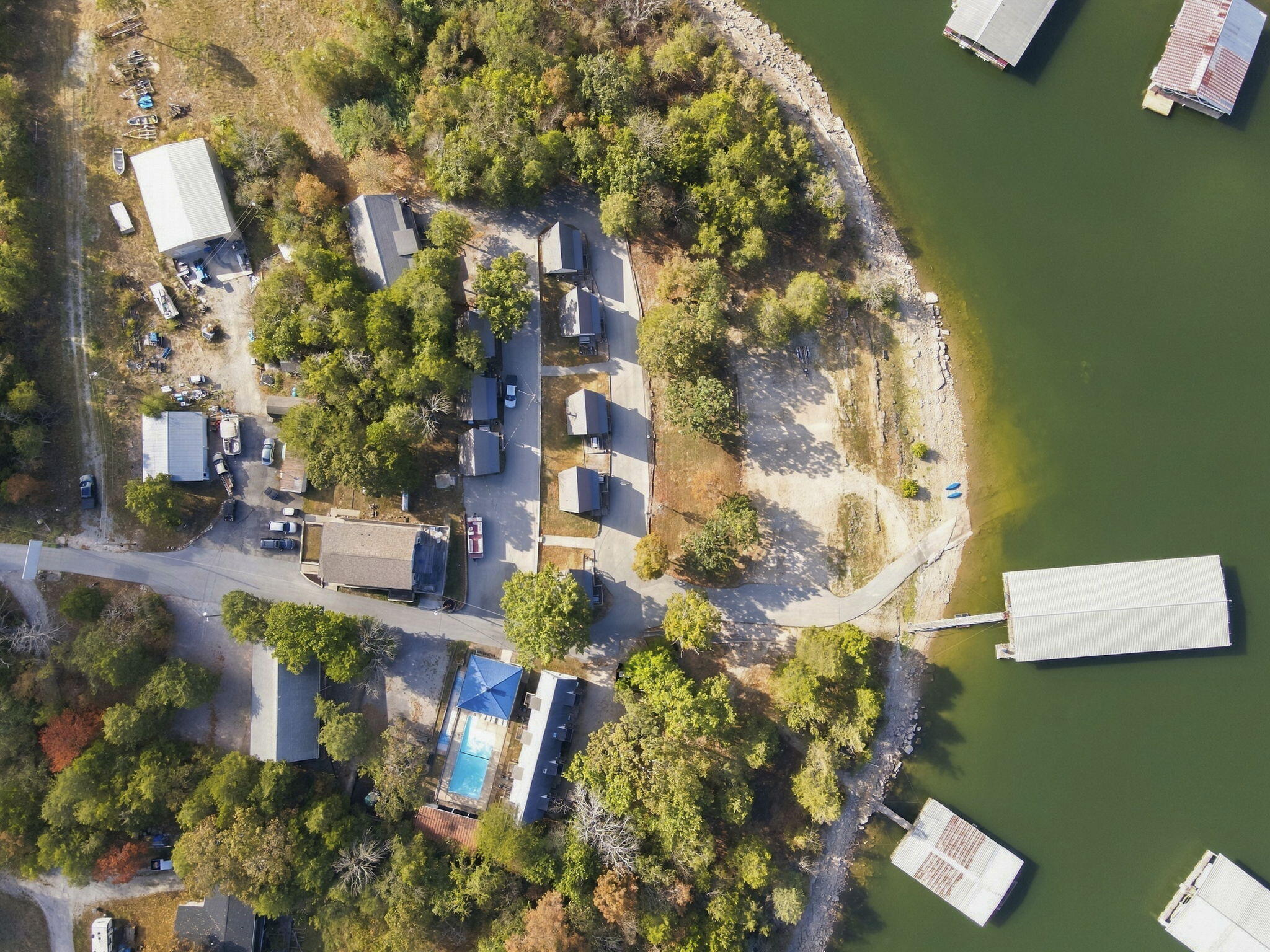 main property photo 20