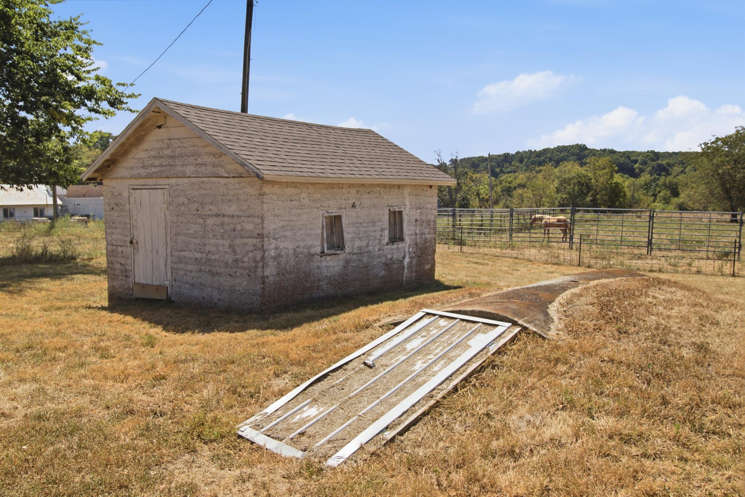 main property photo 32