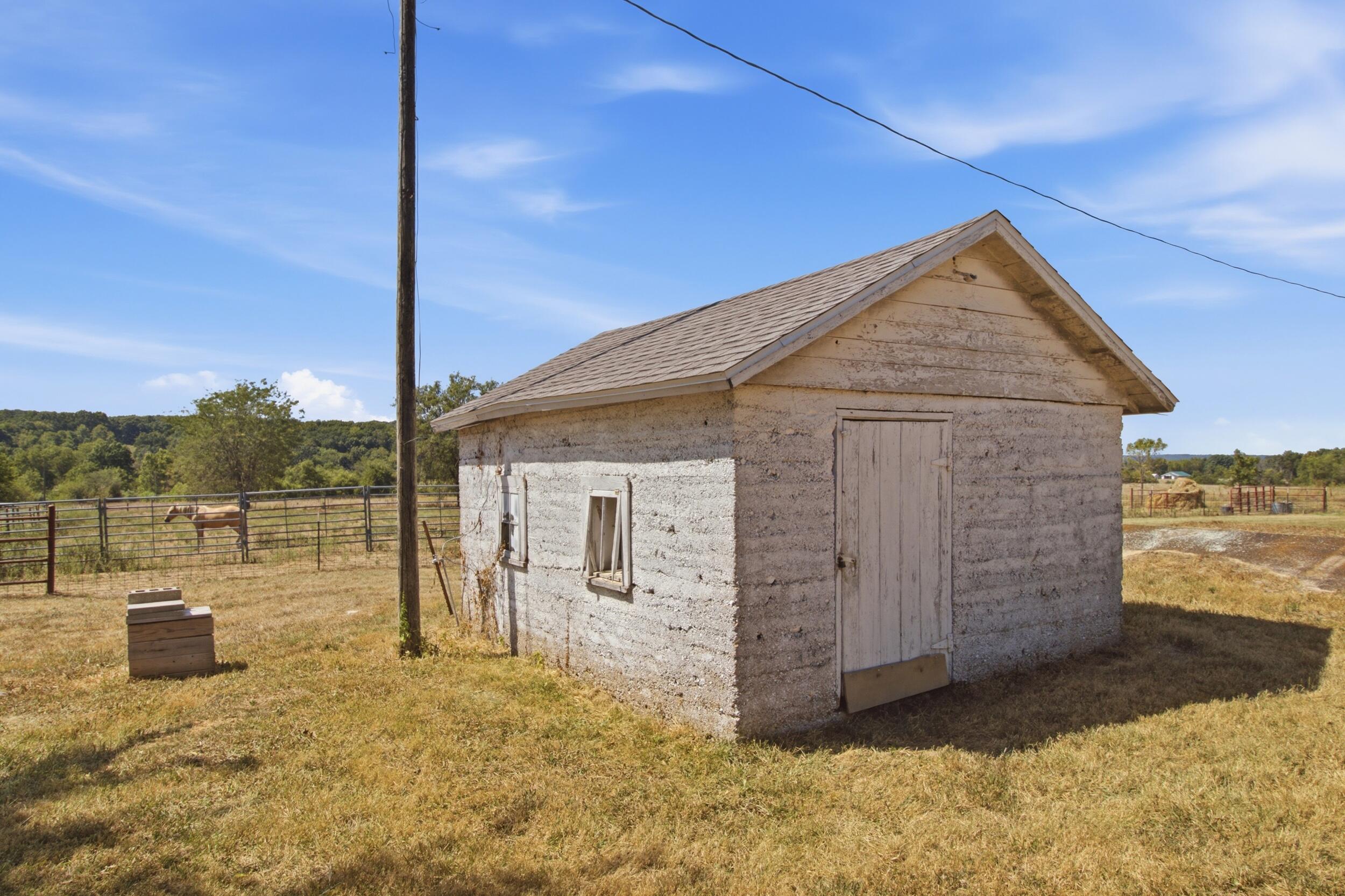 main property photo 33