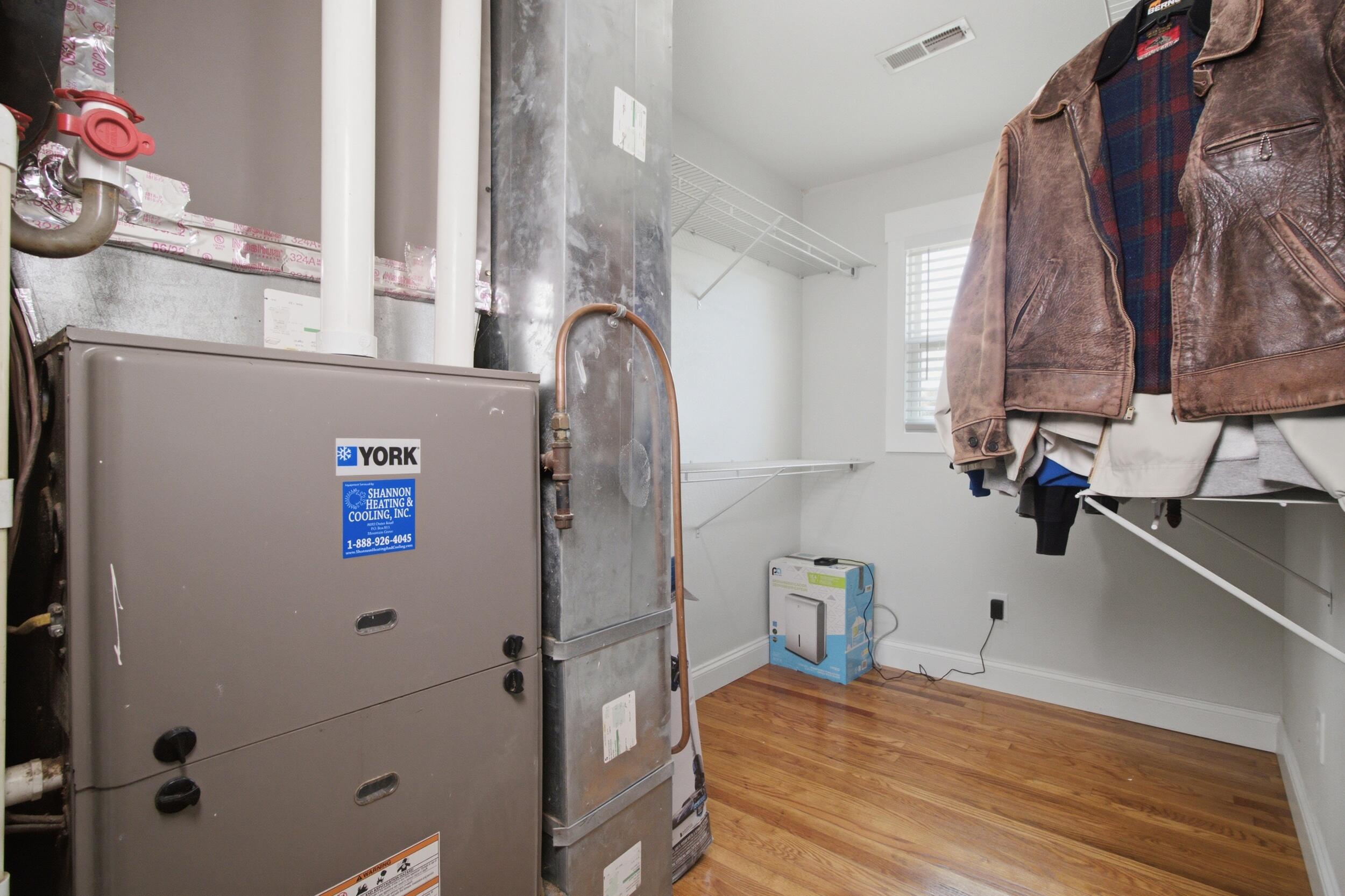 main property photo 40