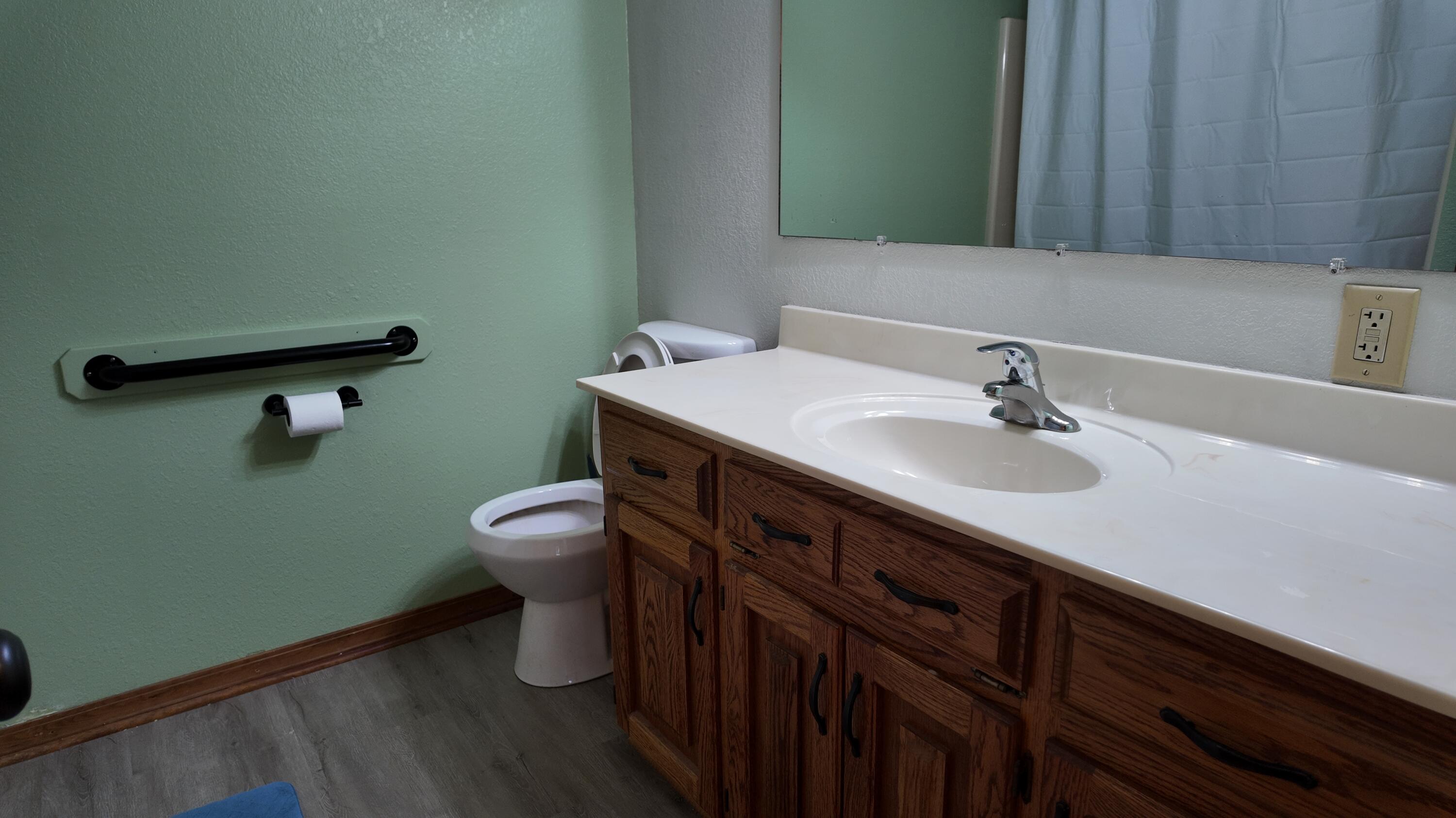 main property photo 18