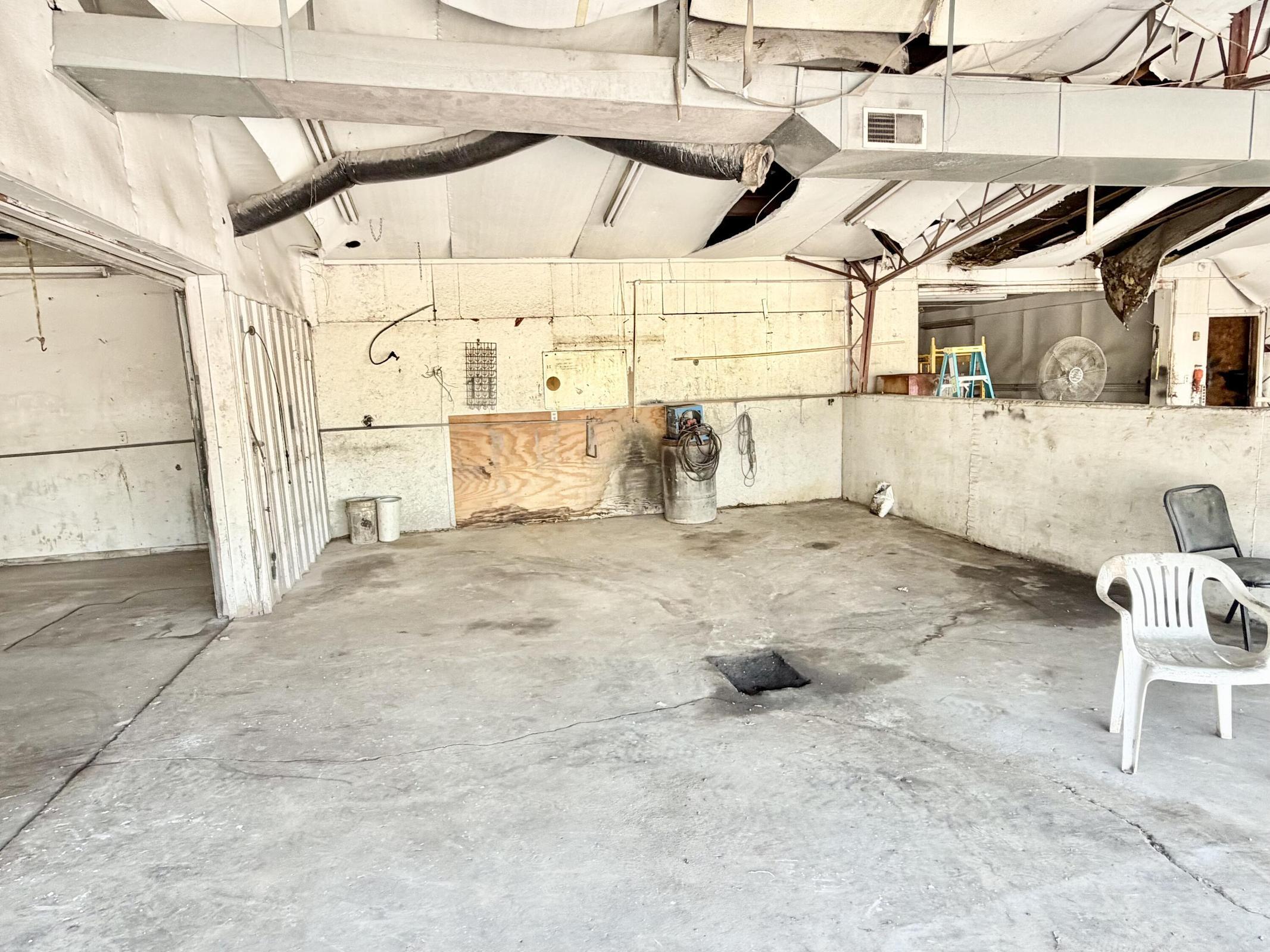 main property photo 13