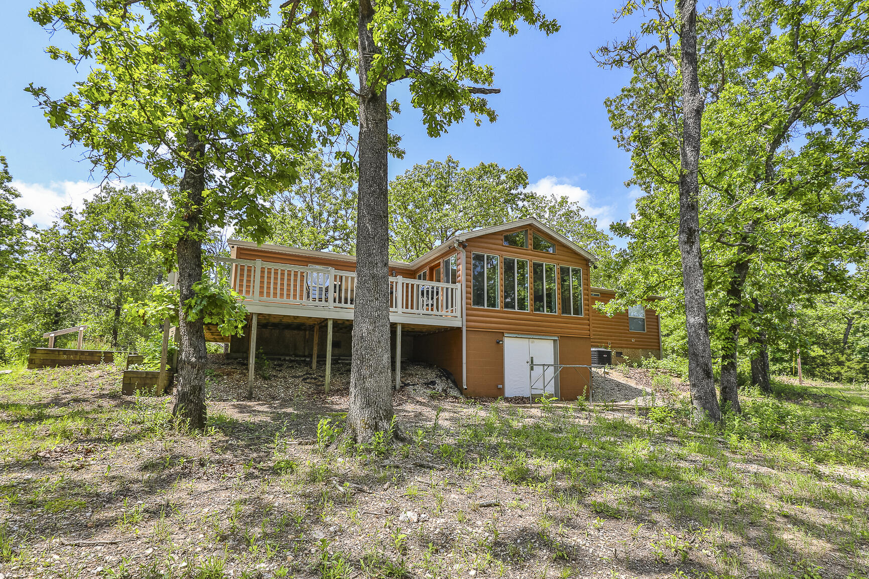 main property photo 30