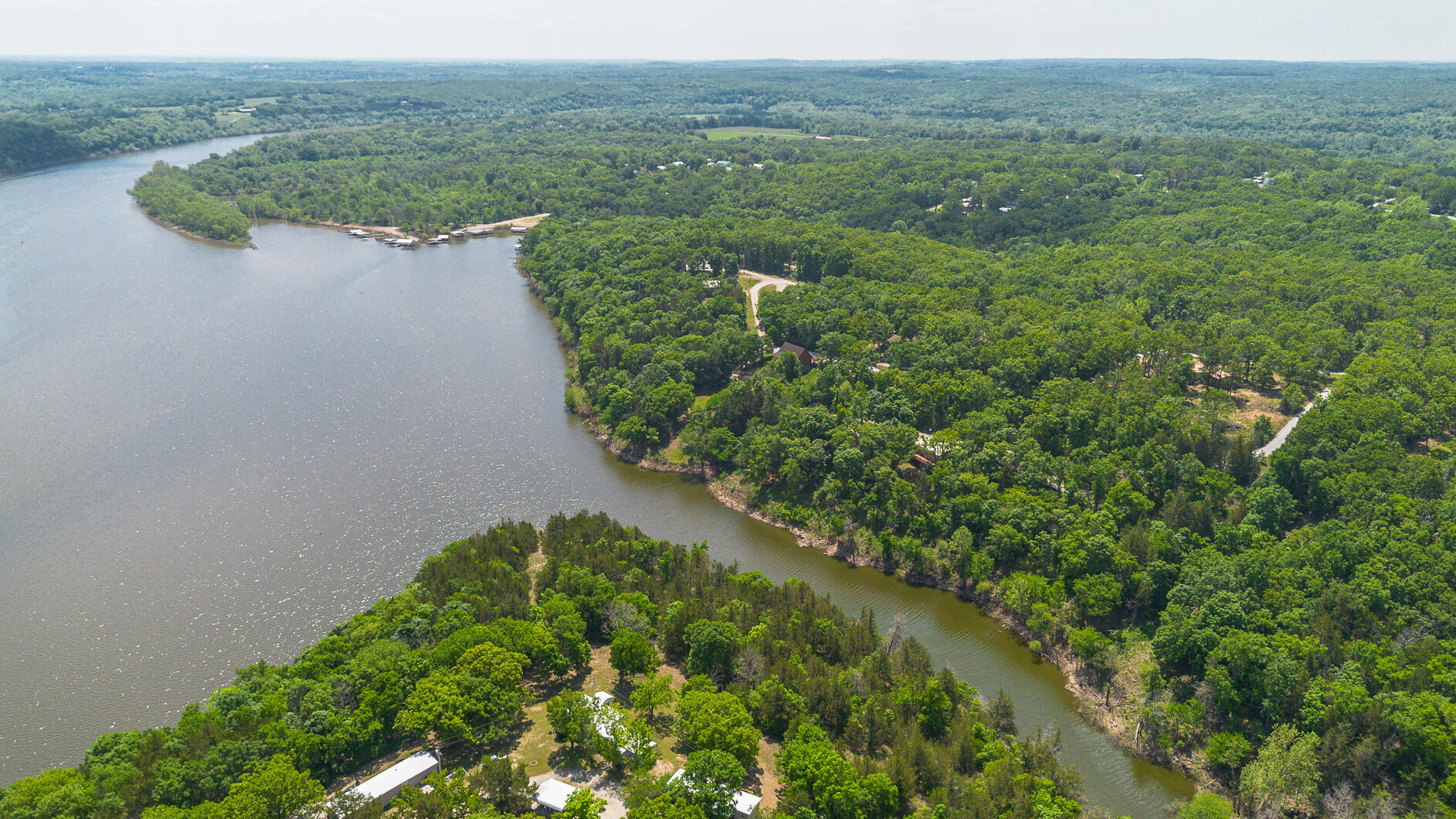main property photo 40