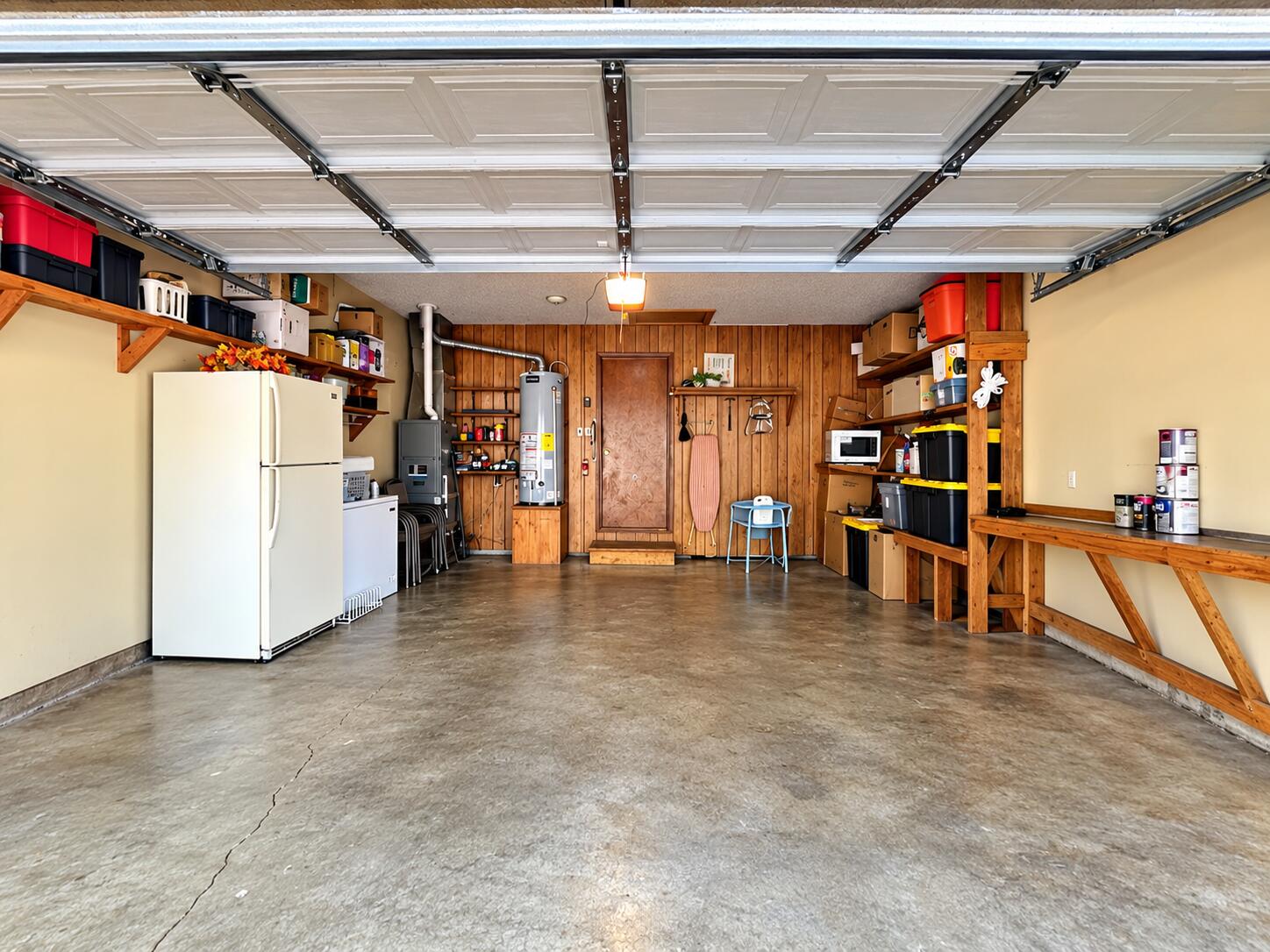 main property photo 10