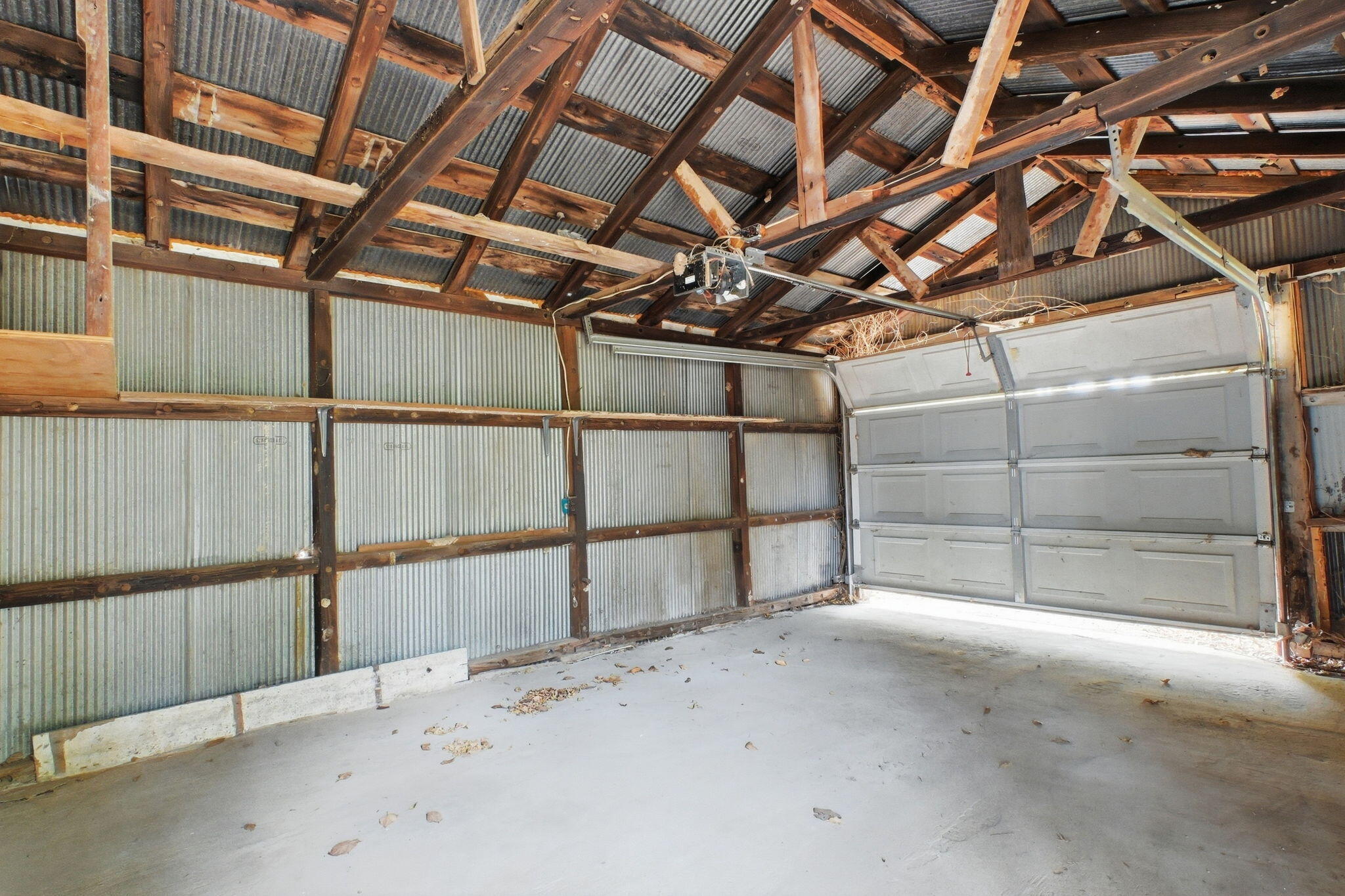 main property photo 36