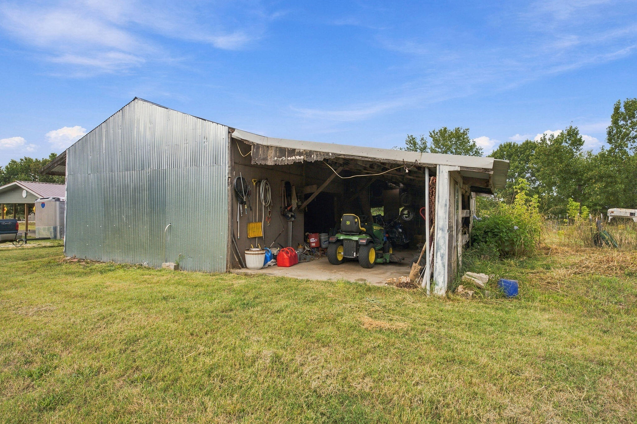 main property photo 38