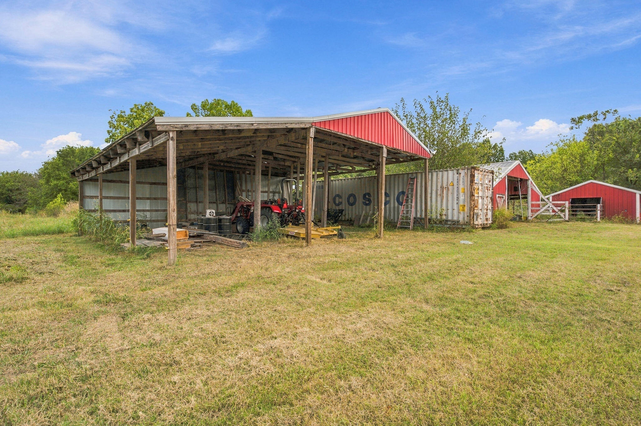 main property photo 39