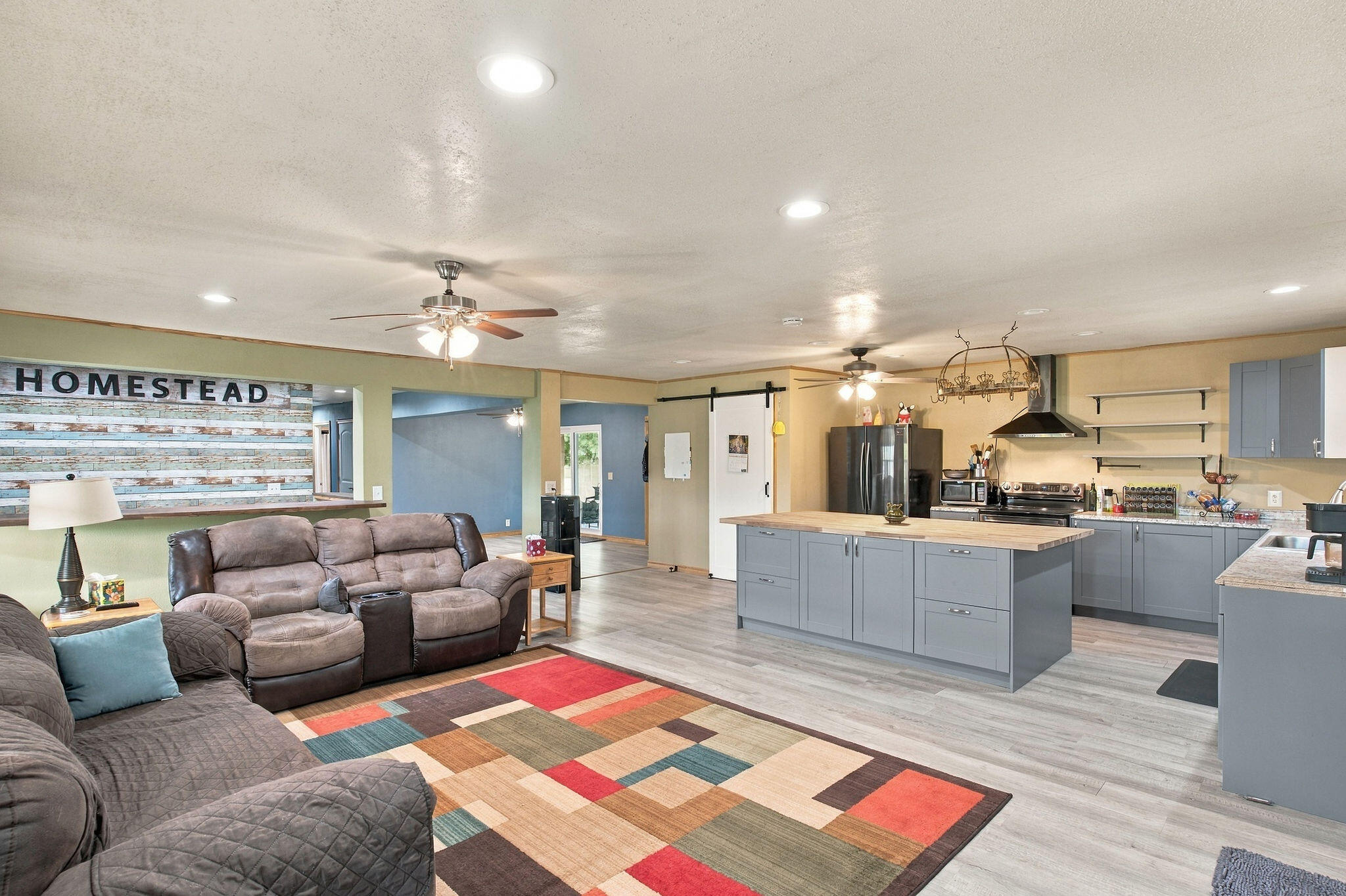 main property photo 9