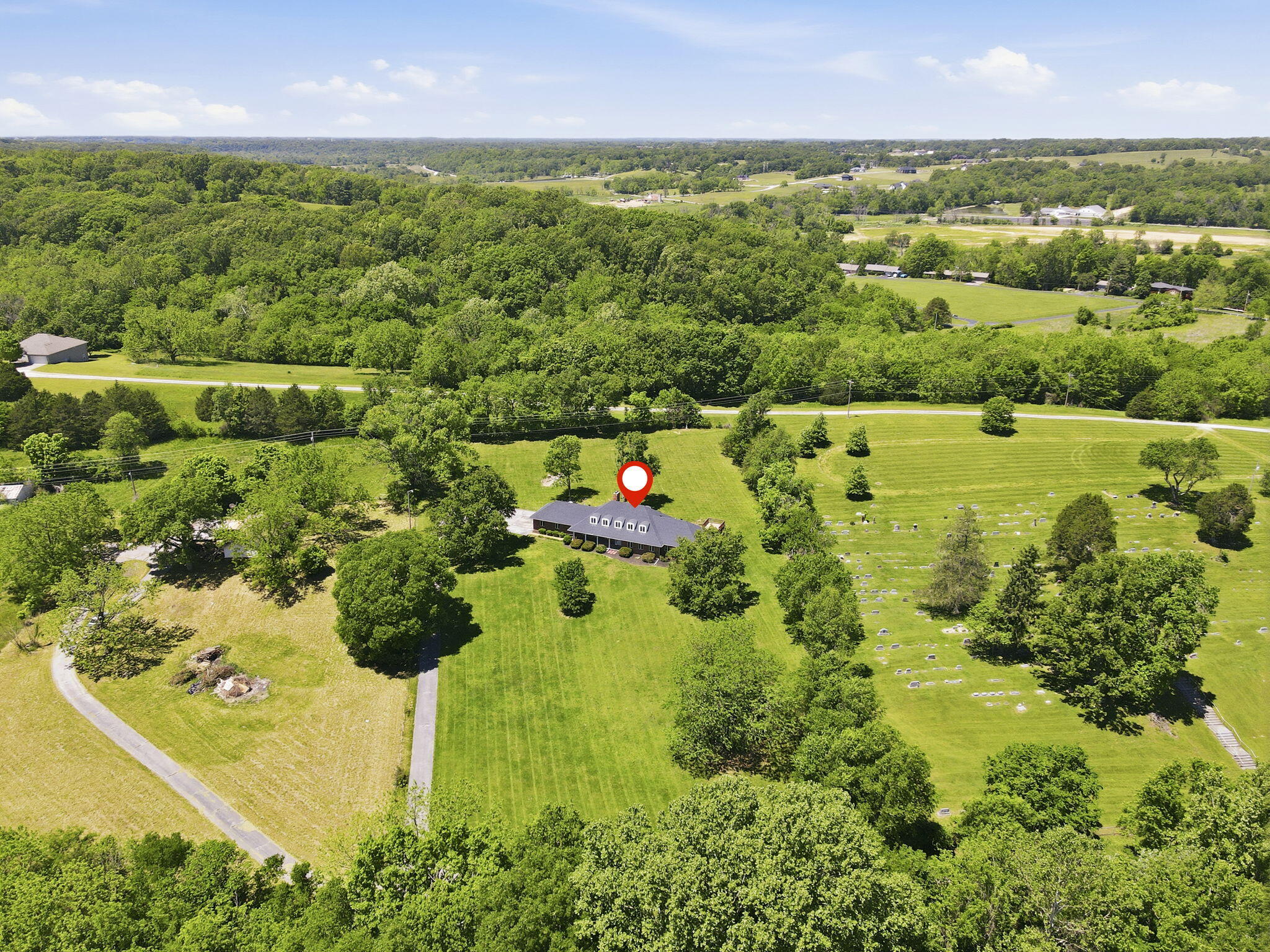 main property photo 41