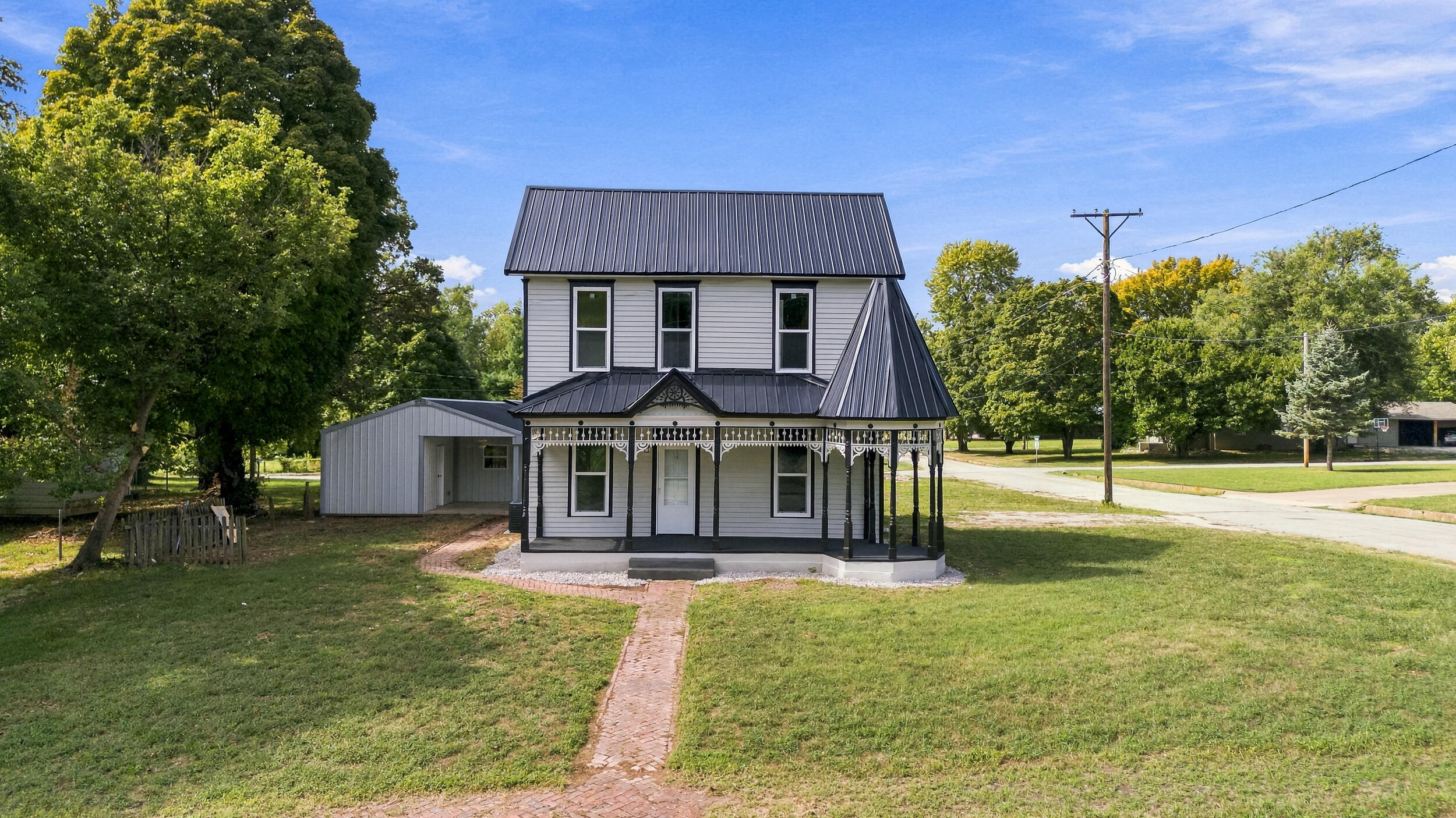 main property photo 1