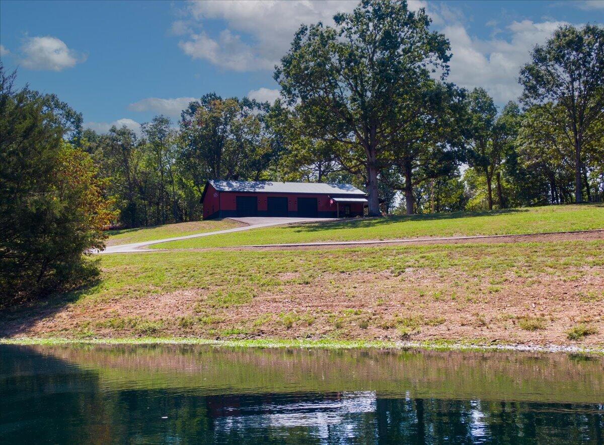 main property photo 15