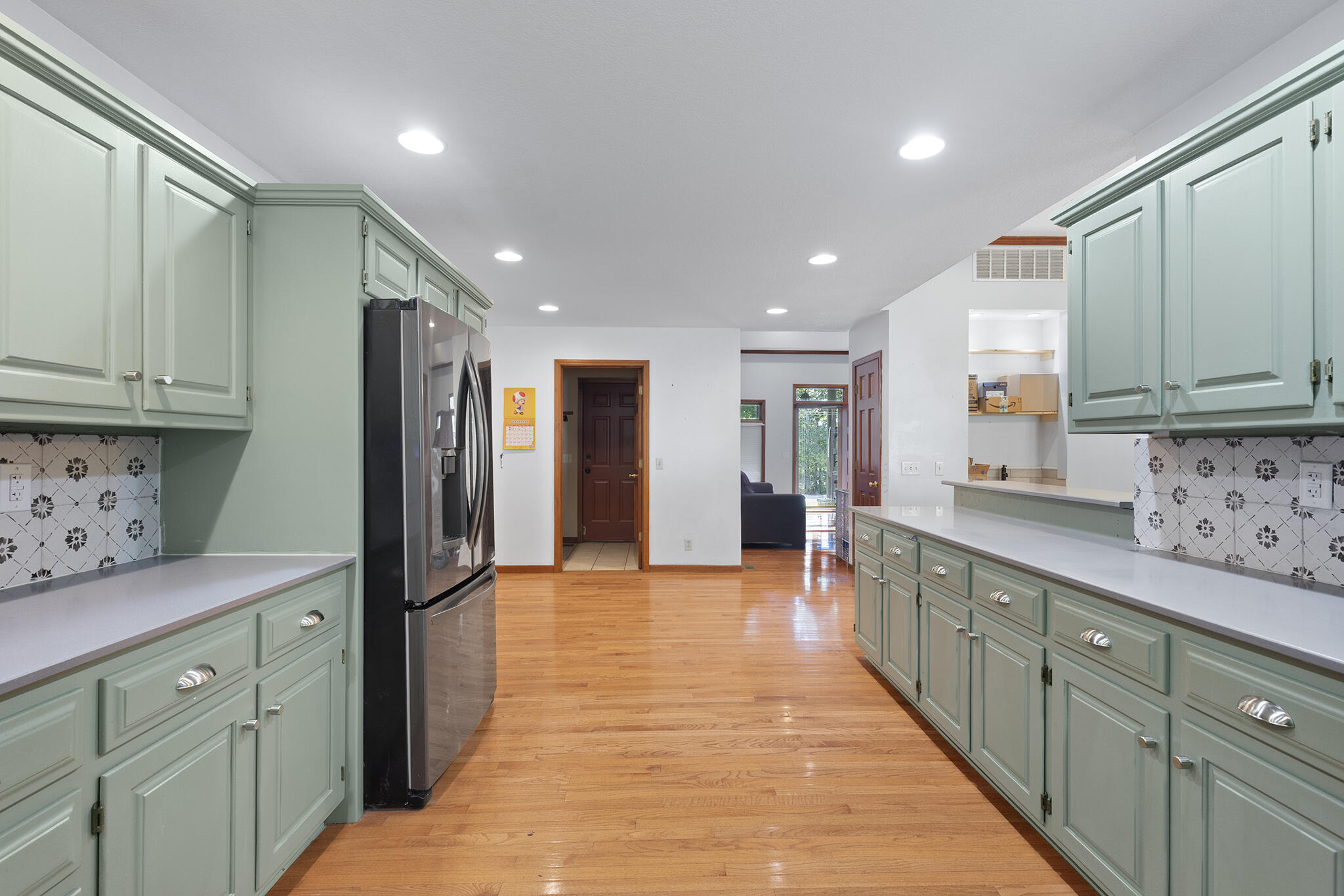 main property photo 13