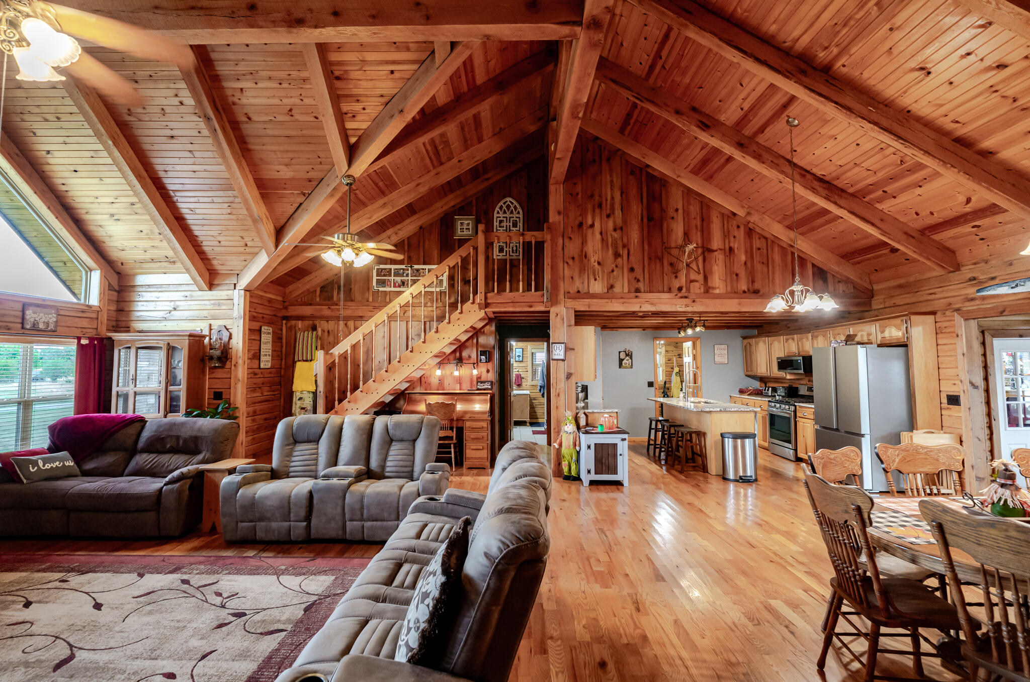 main property photo 15