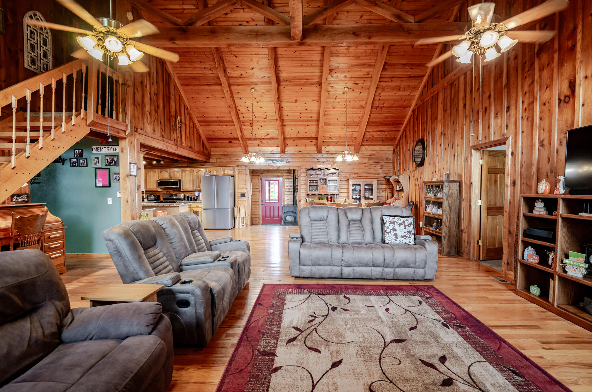 main property photo 17