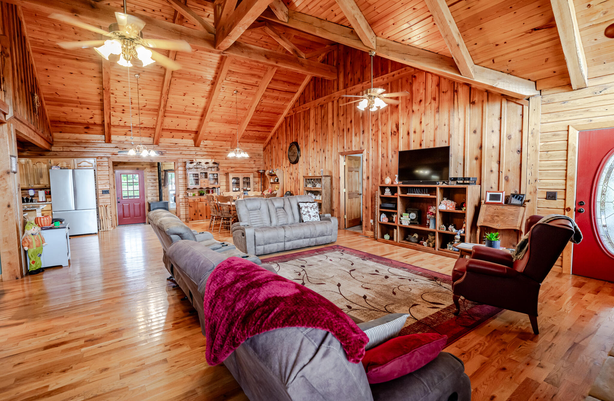 main property photo 19
