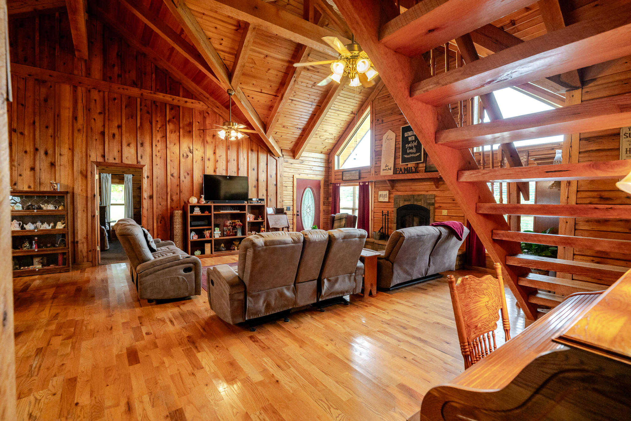 main property photo 26
