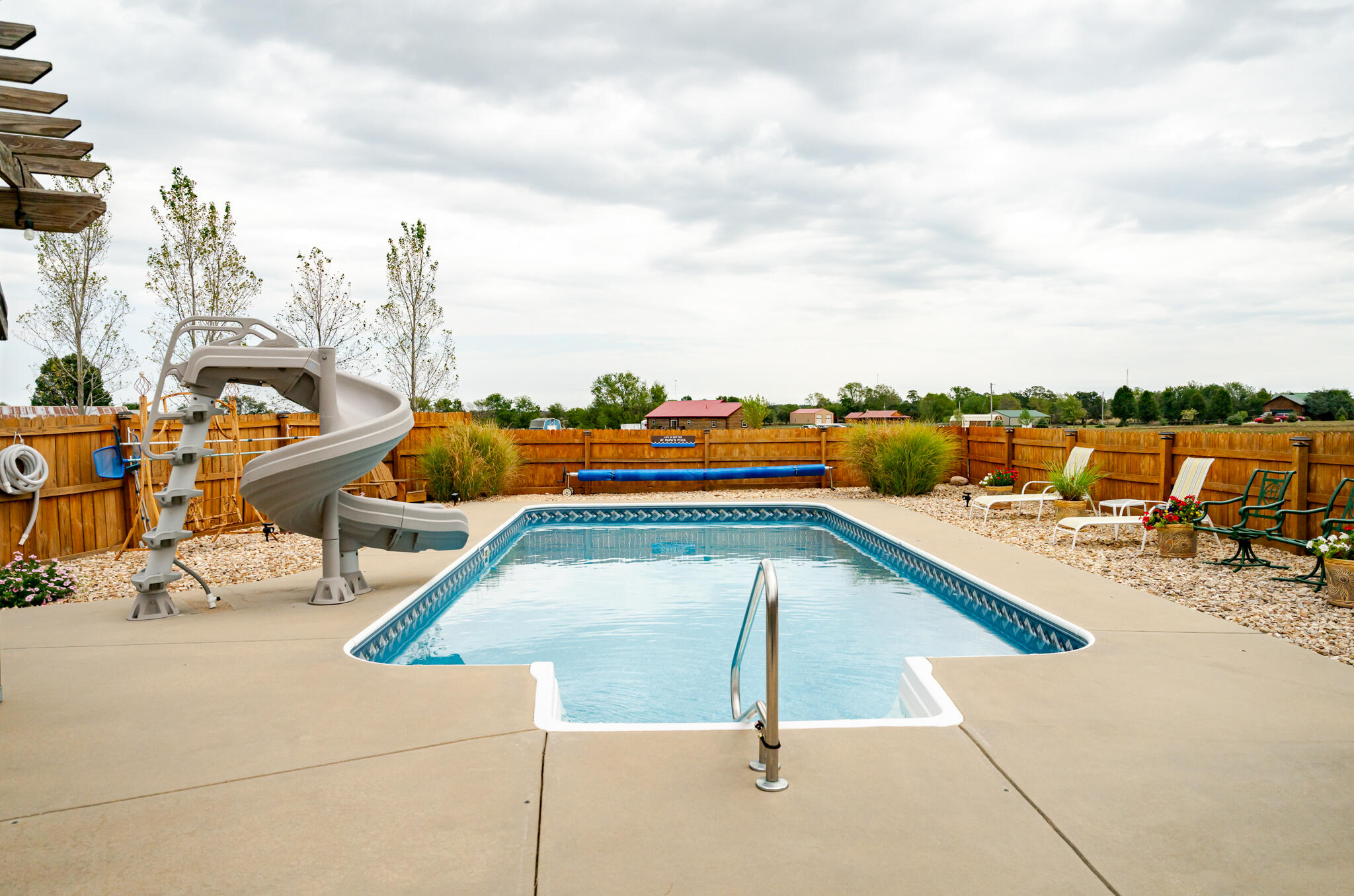 main property photo 59