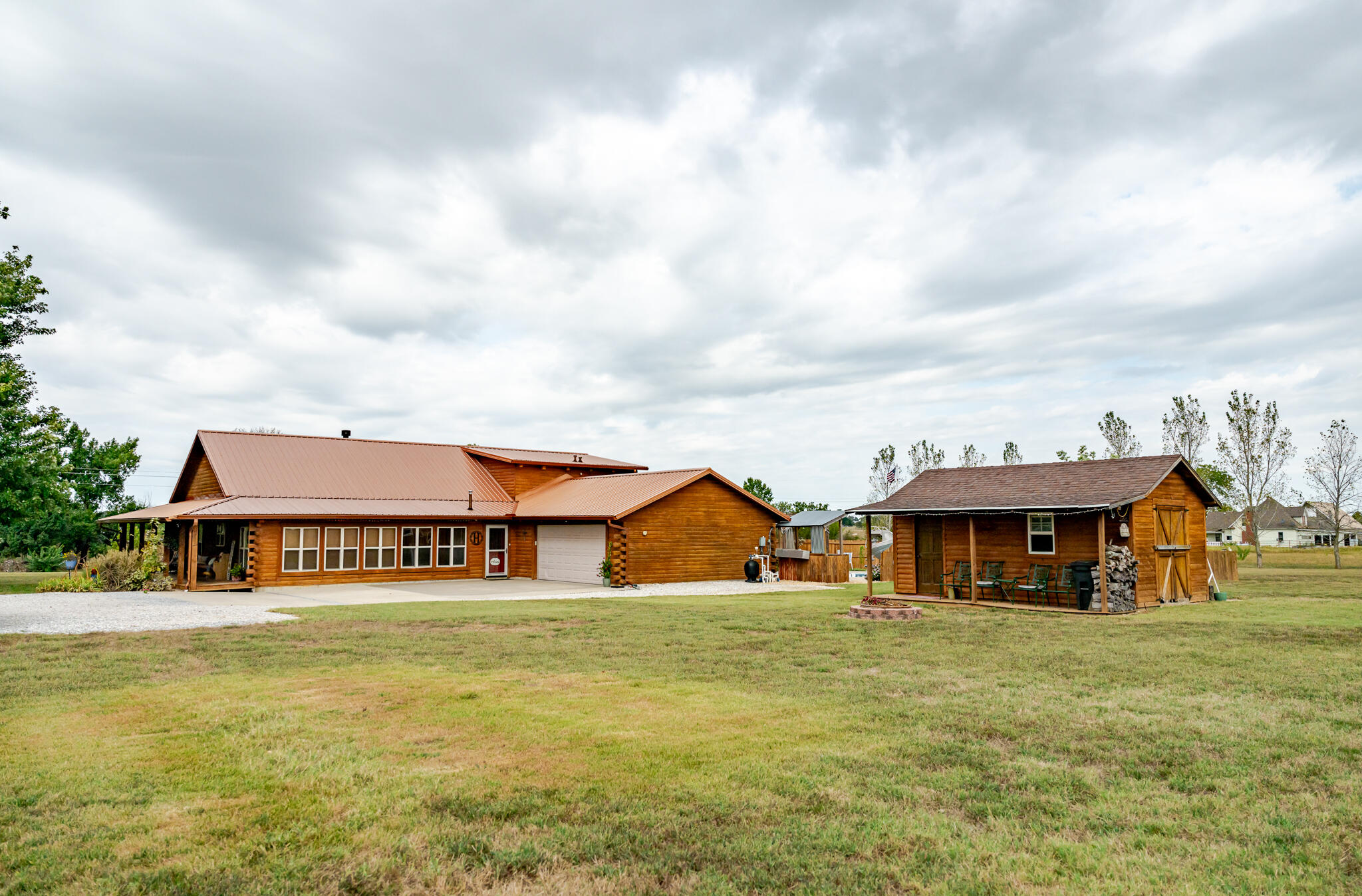main property photo 9