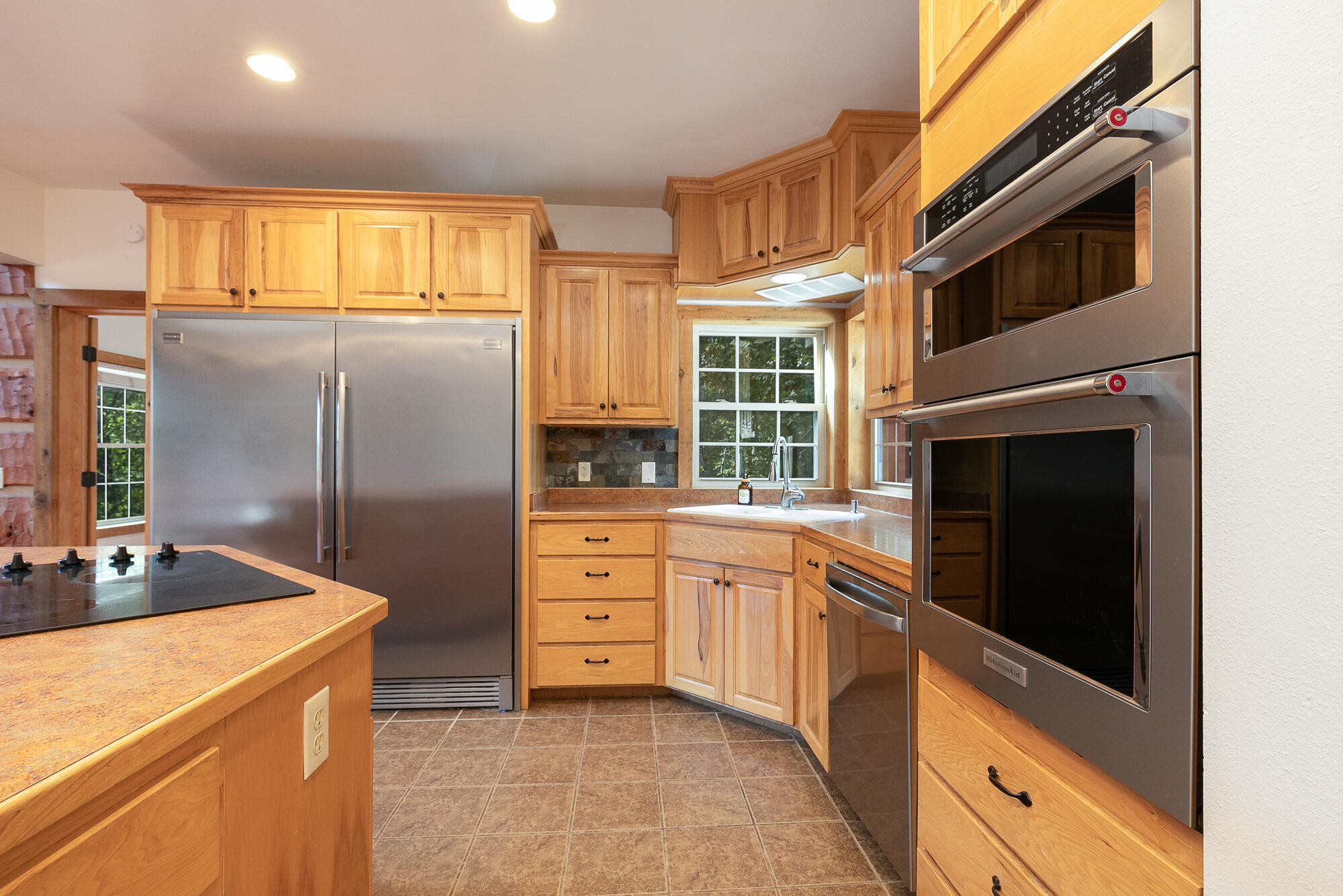 main property photo 8