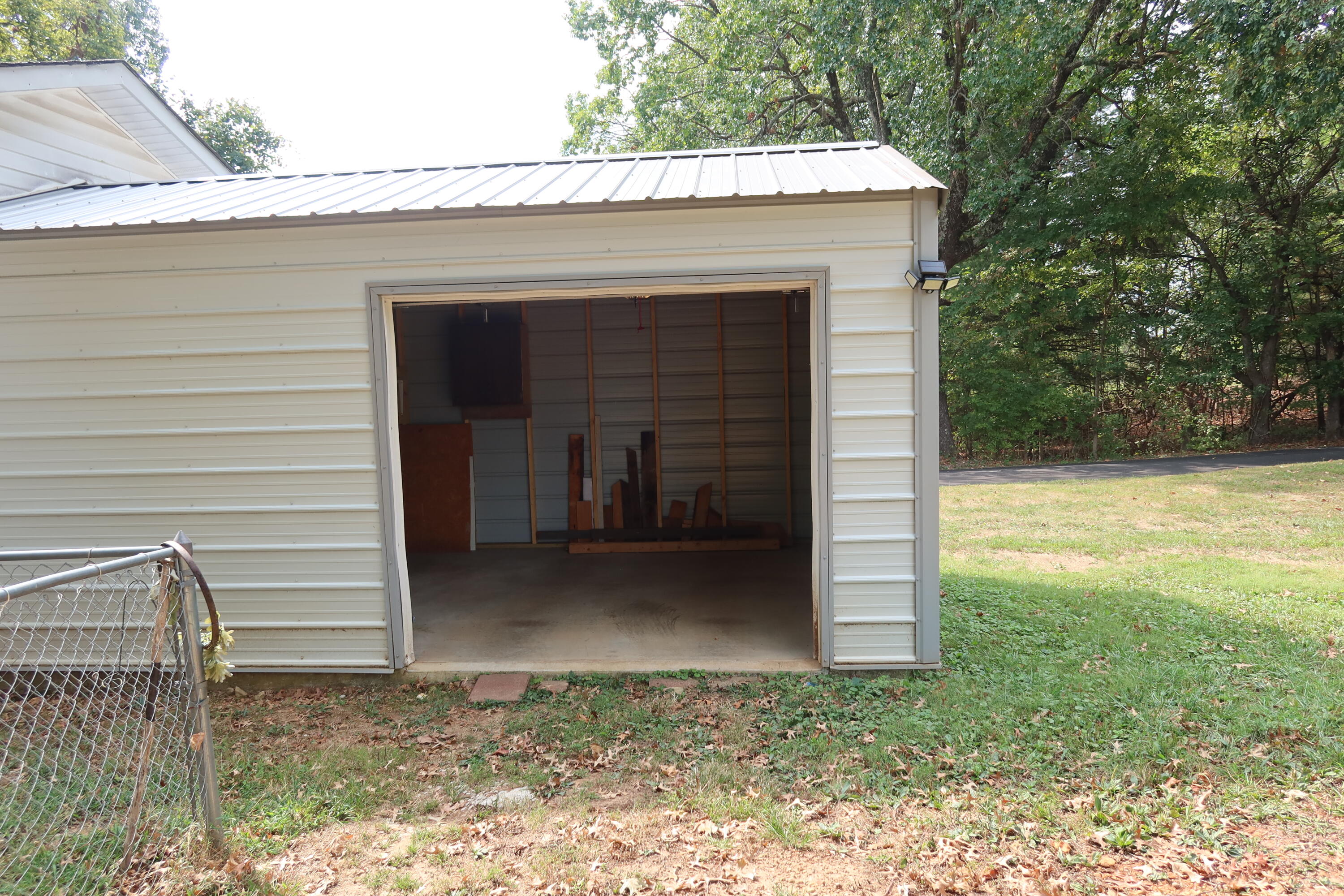 main property photo 21