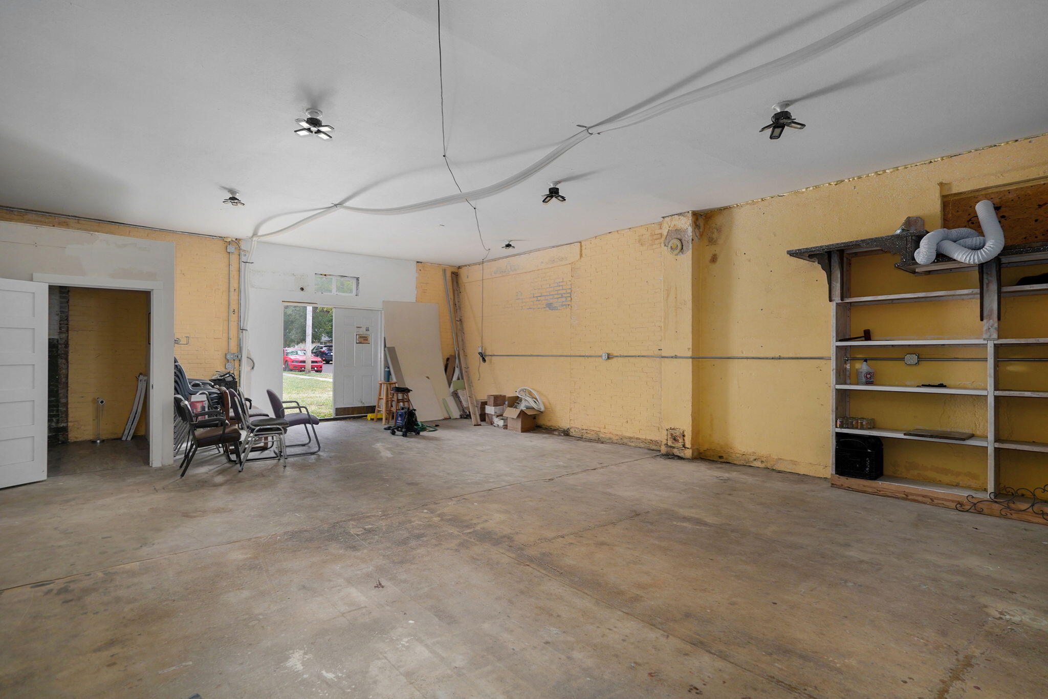 main property photo 20