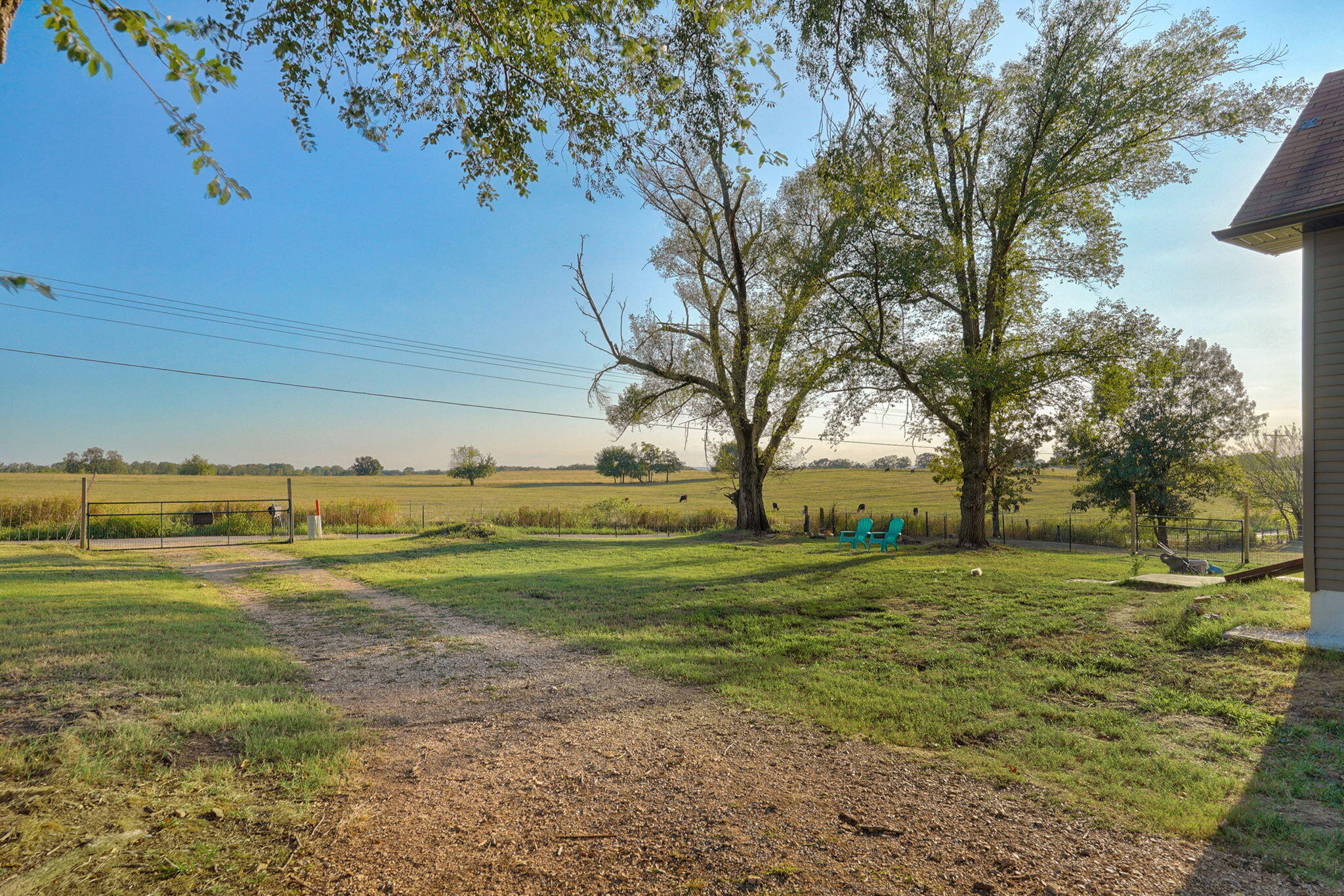 main property photo 31