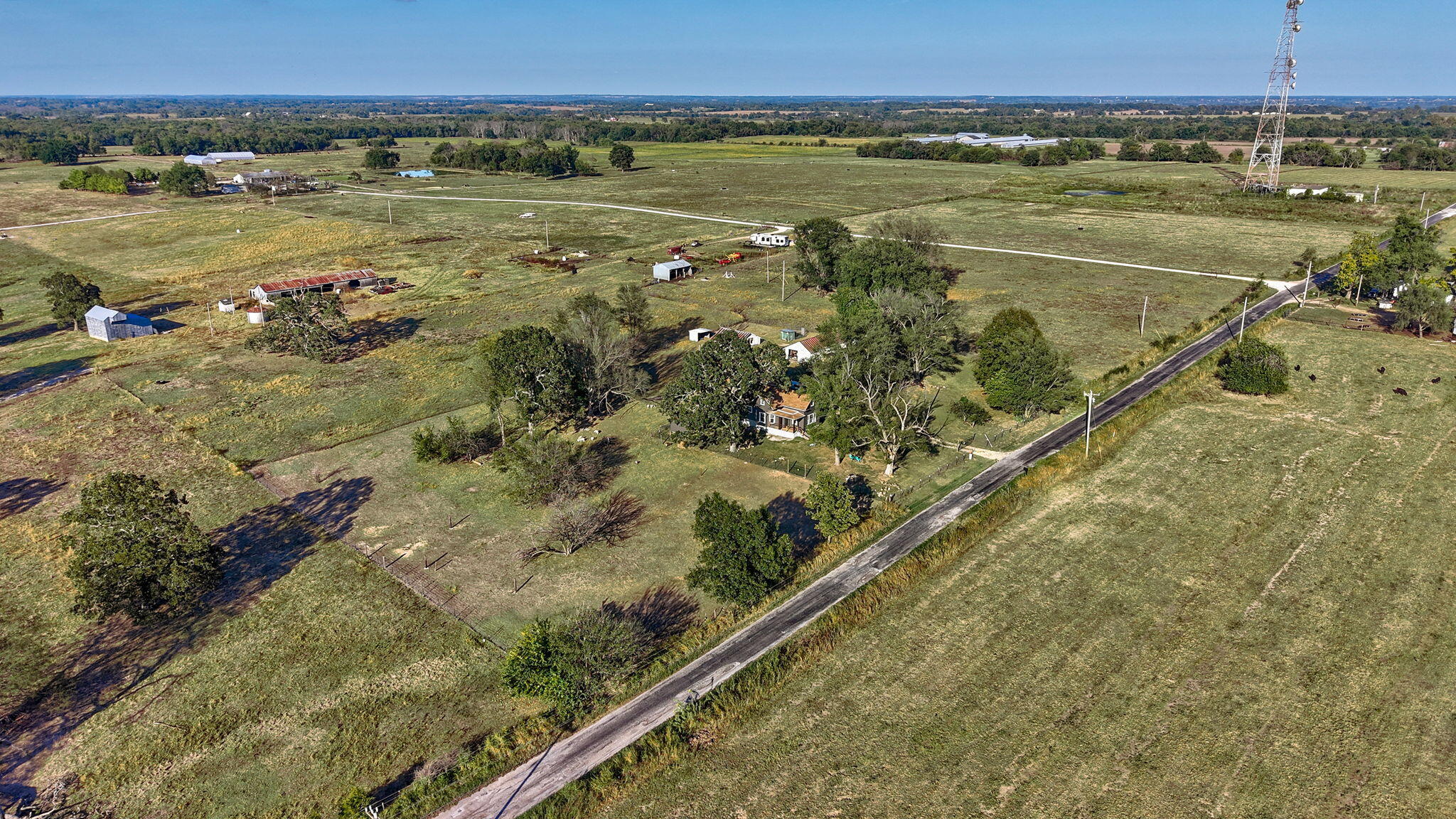 main property photo 38
