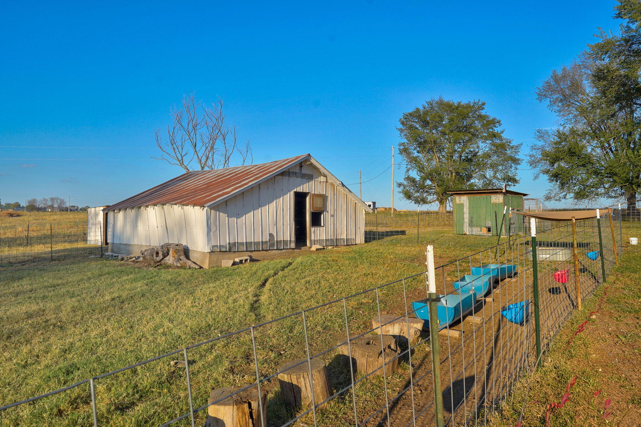 main property photo 4