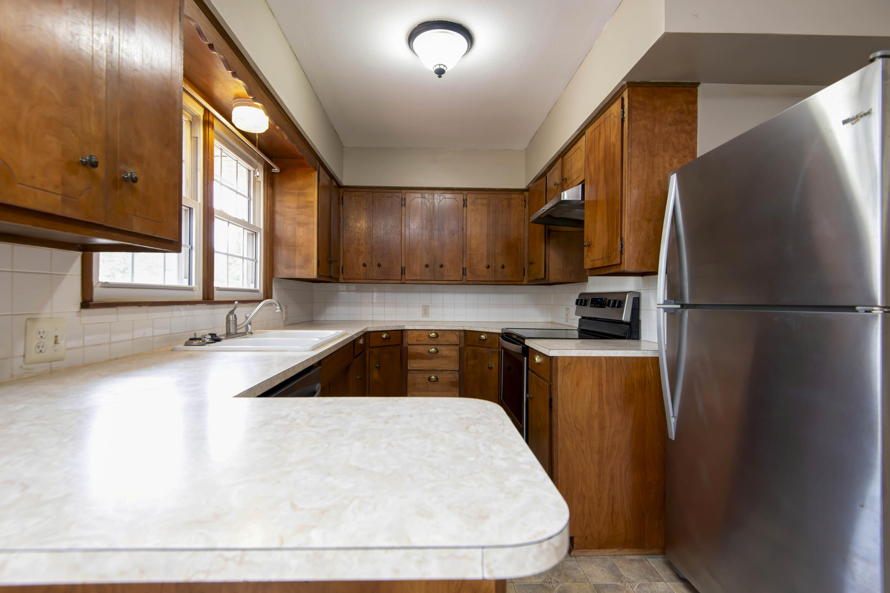 main property photo 9