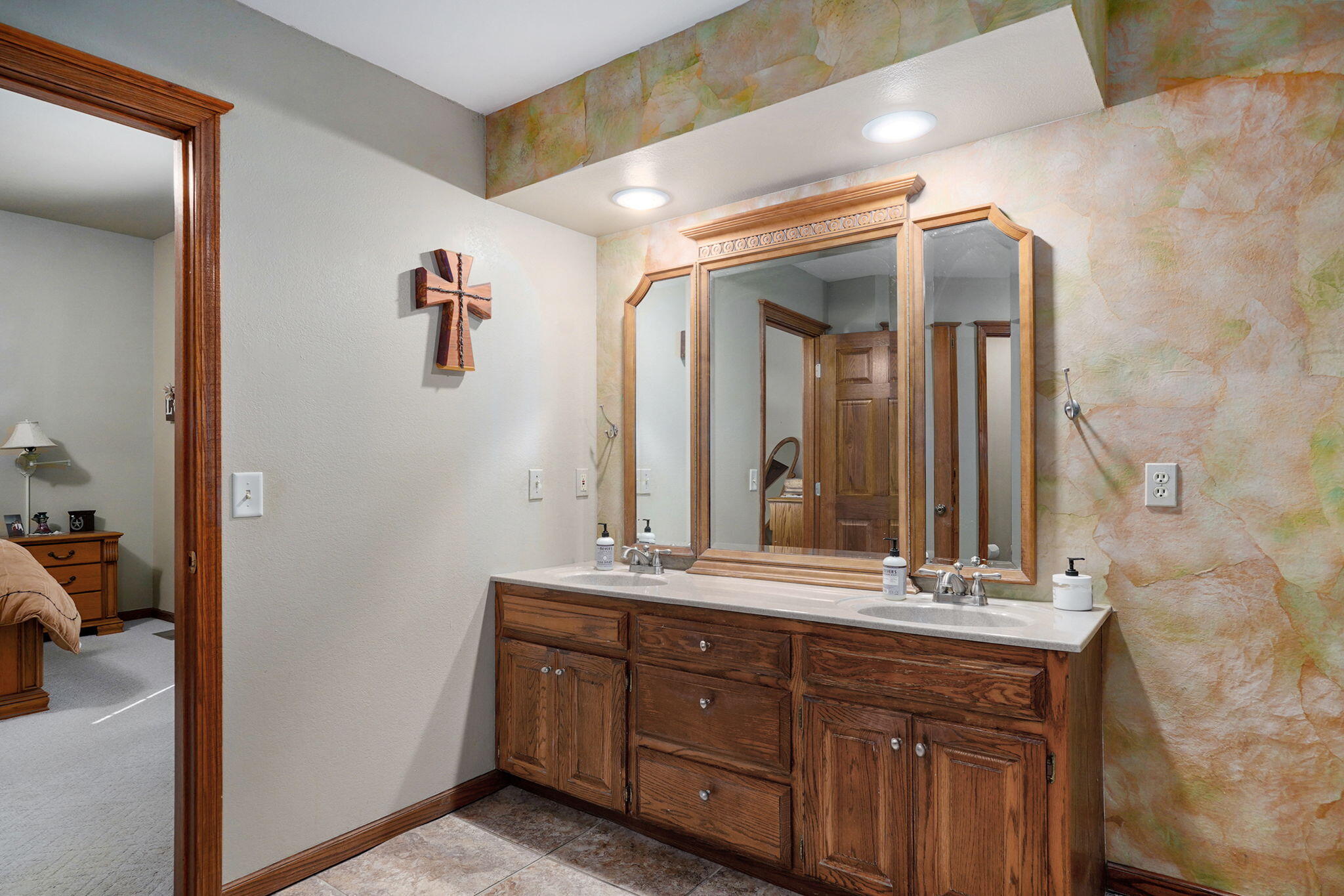 main property photo 21