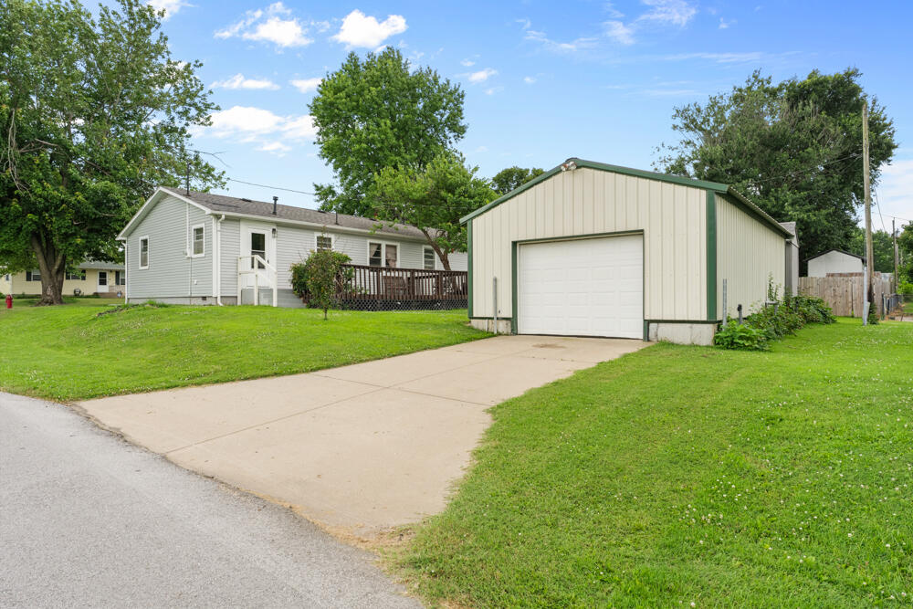 main property photo 23