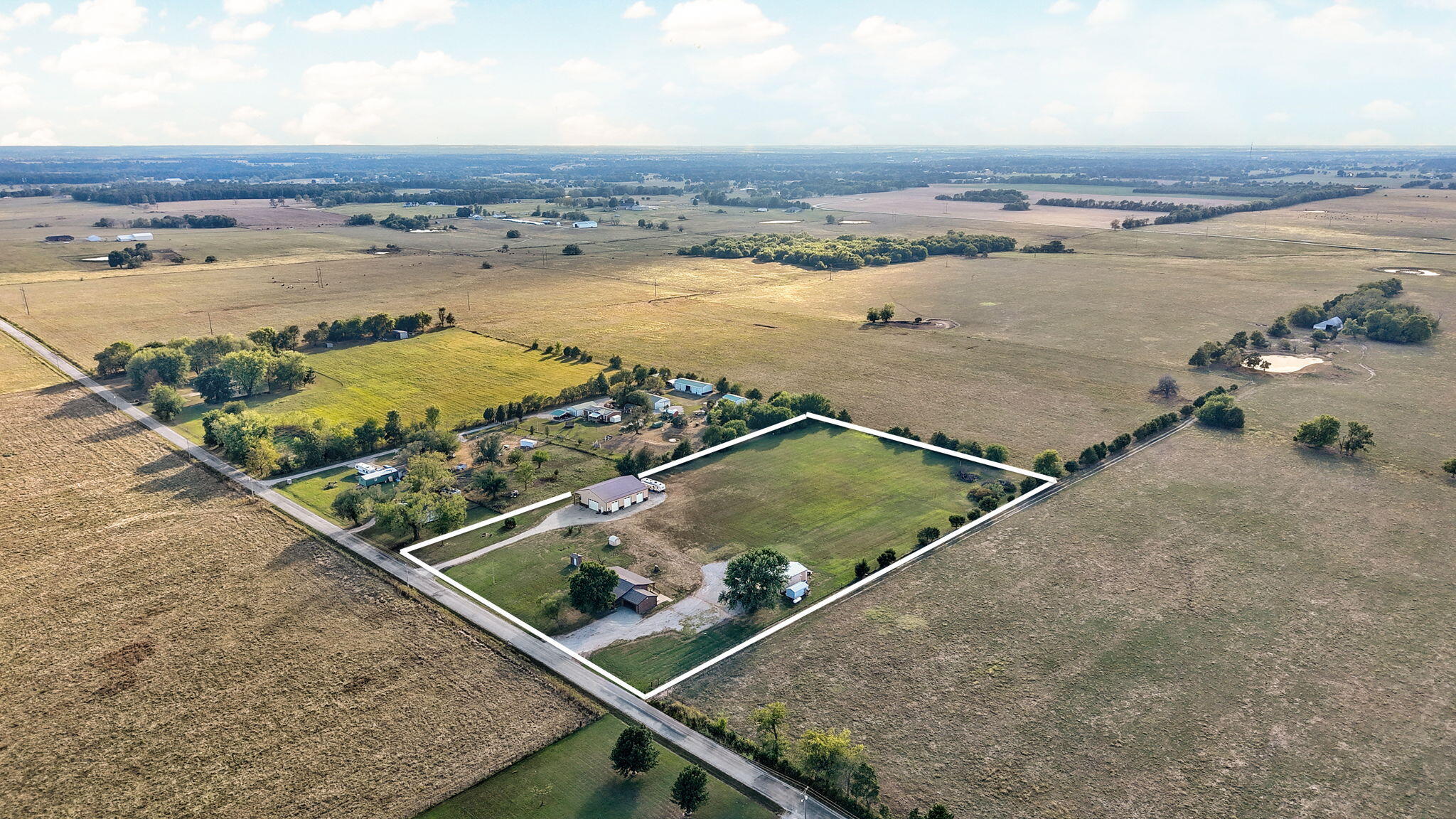 main property photo 37