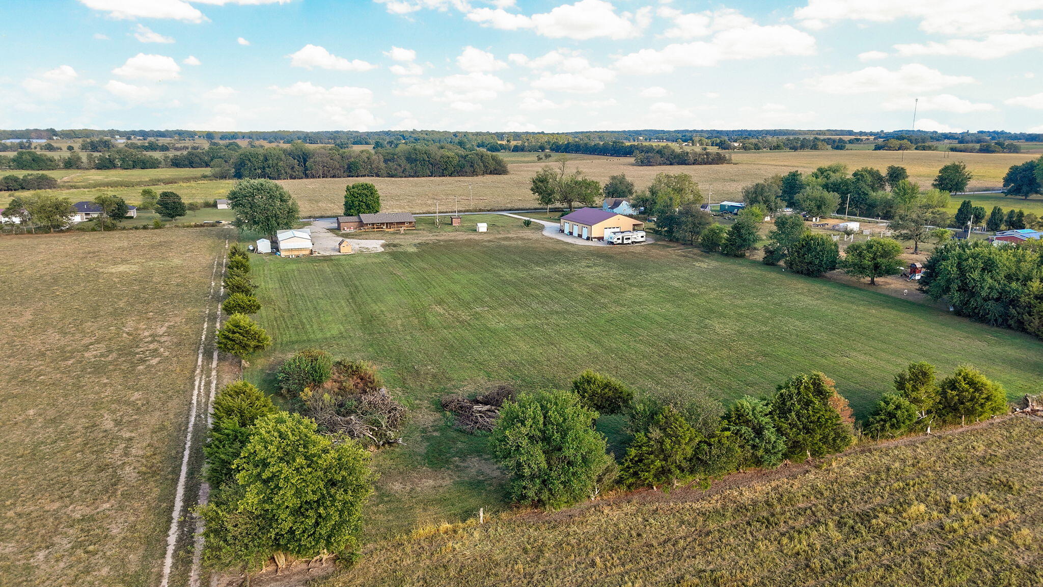 main property photo 41