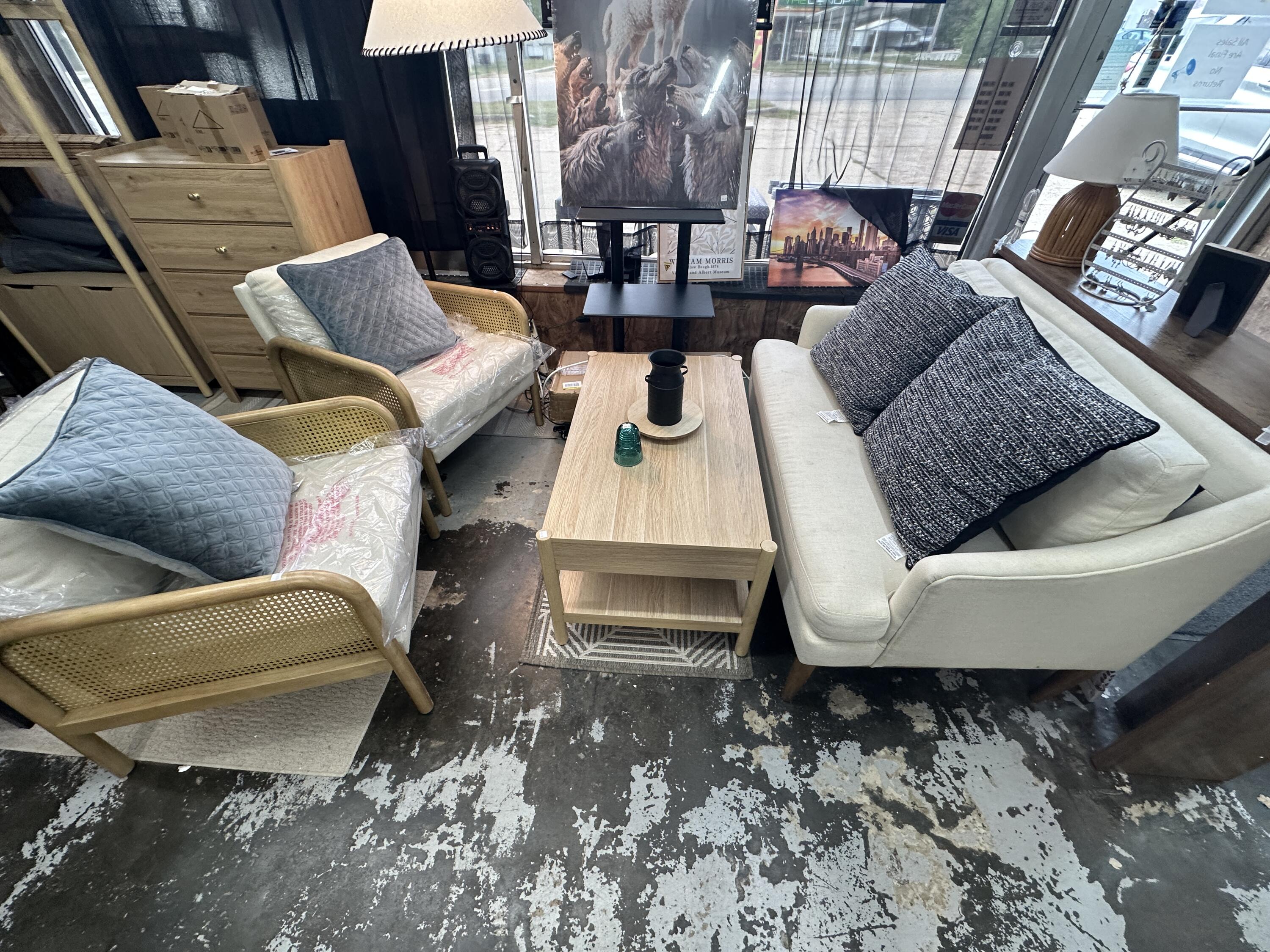 main property photo 9