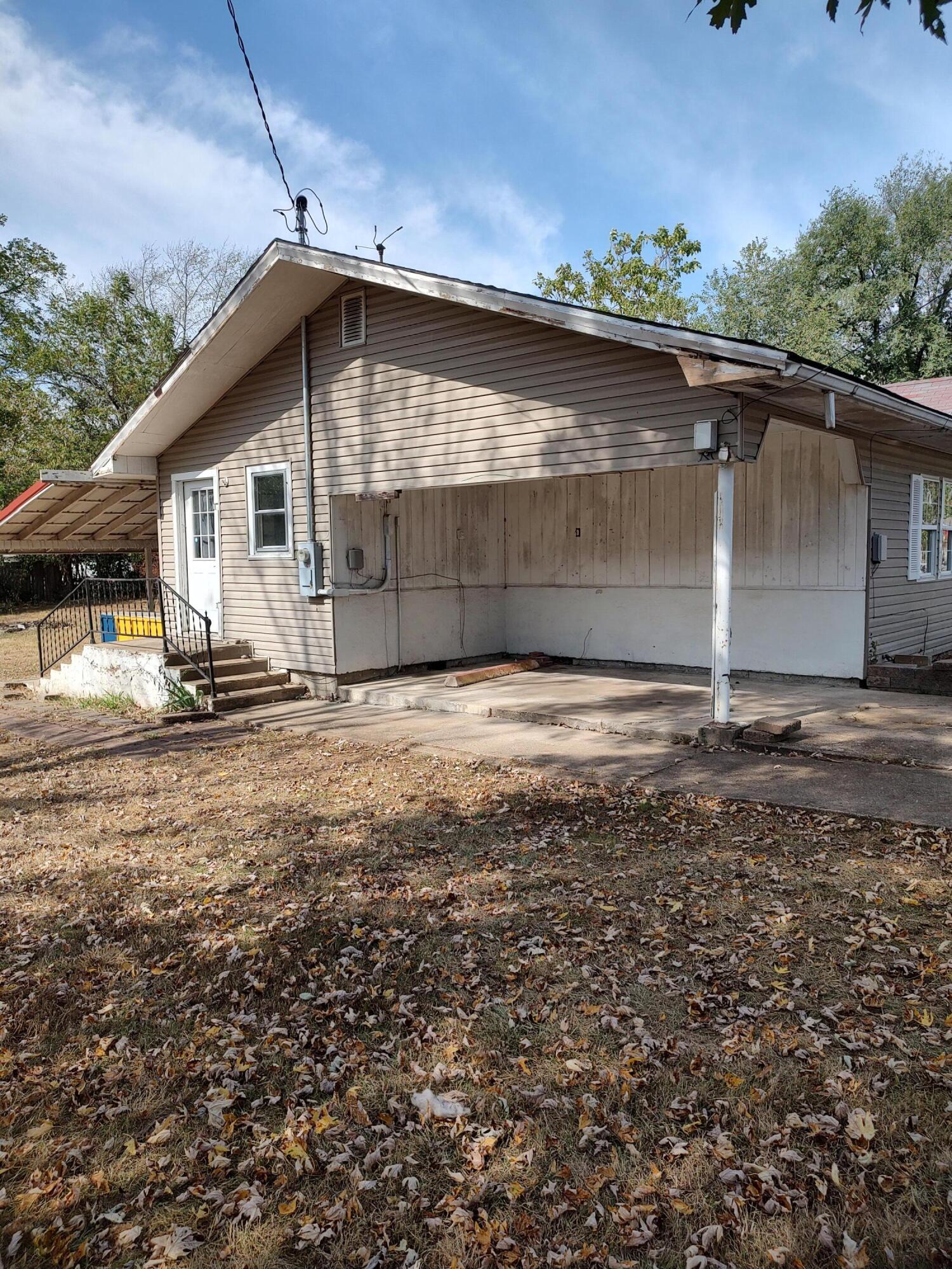 main property photo 2